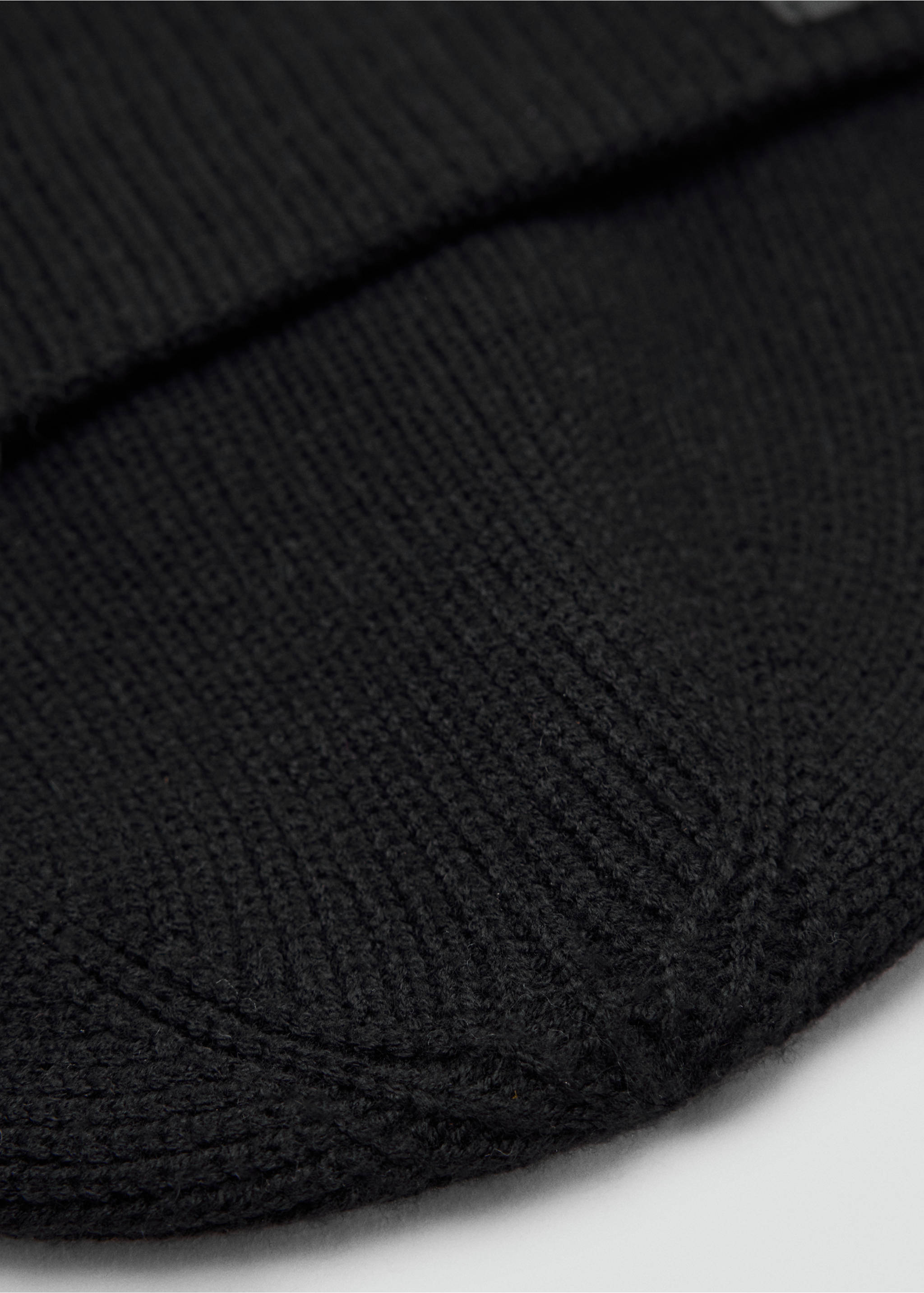 Hat craigb - Details of the article 1, Black. Ref: 37025999-00.