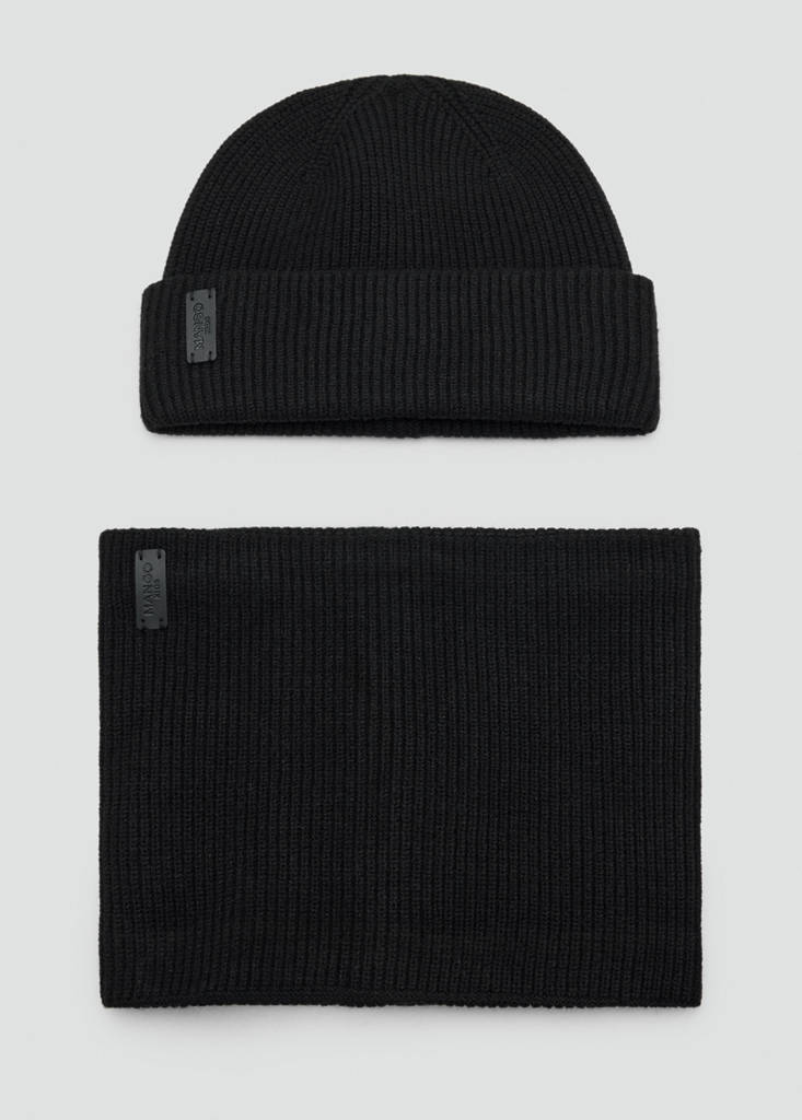 Ribbed hat with relief logo — Black