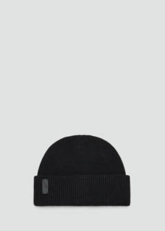 Ribbed beanie with embossed logo — Black 1