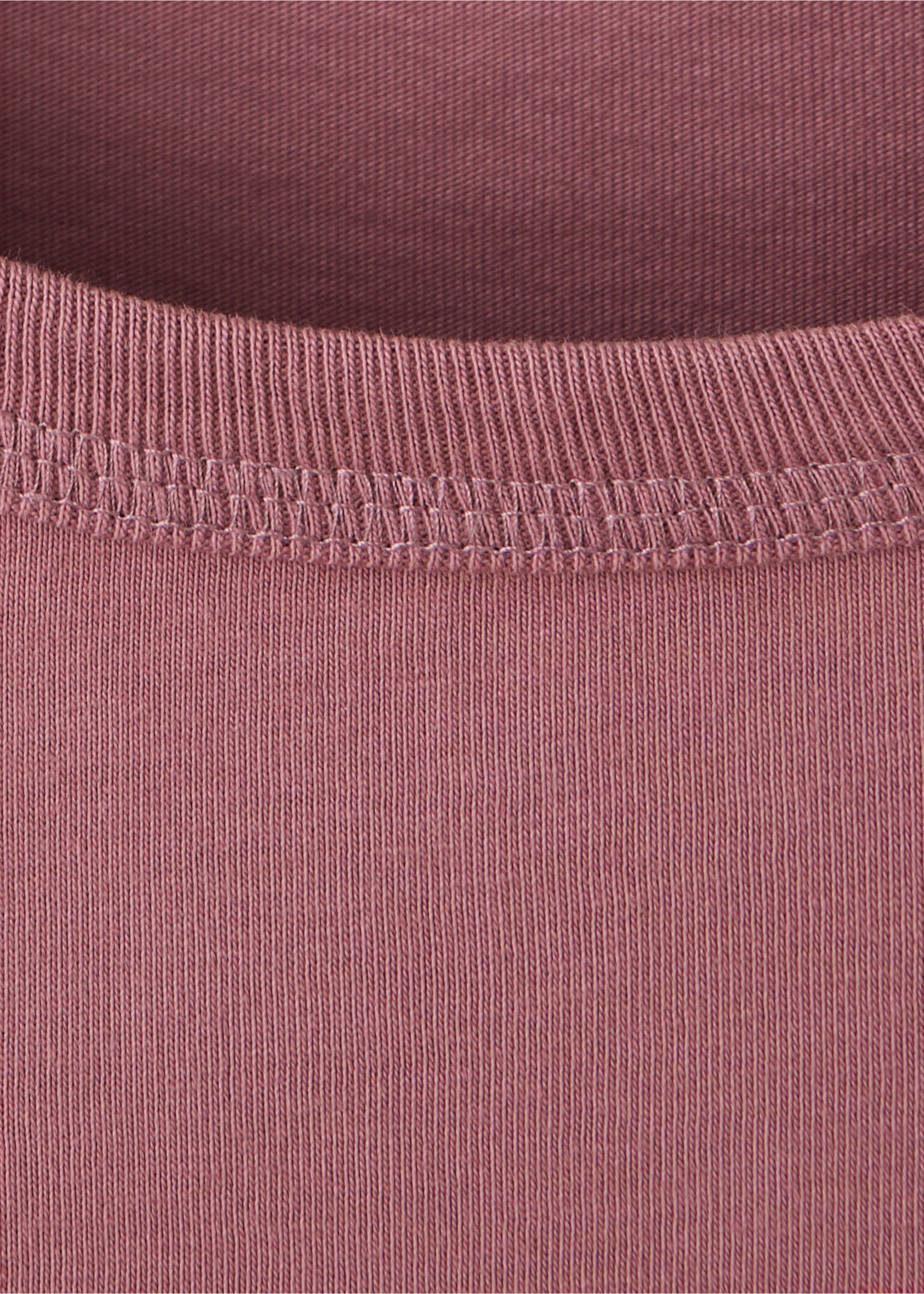 Short-sleeved cotton t-shirt - Details of the article 8, Burgundy. Ref: 37026007-00.
