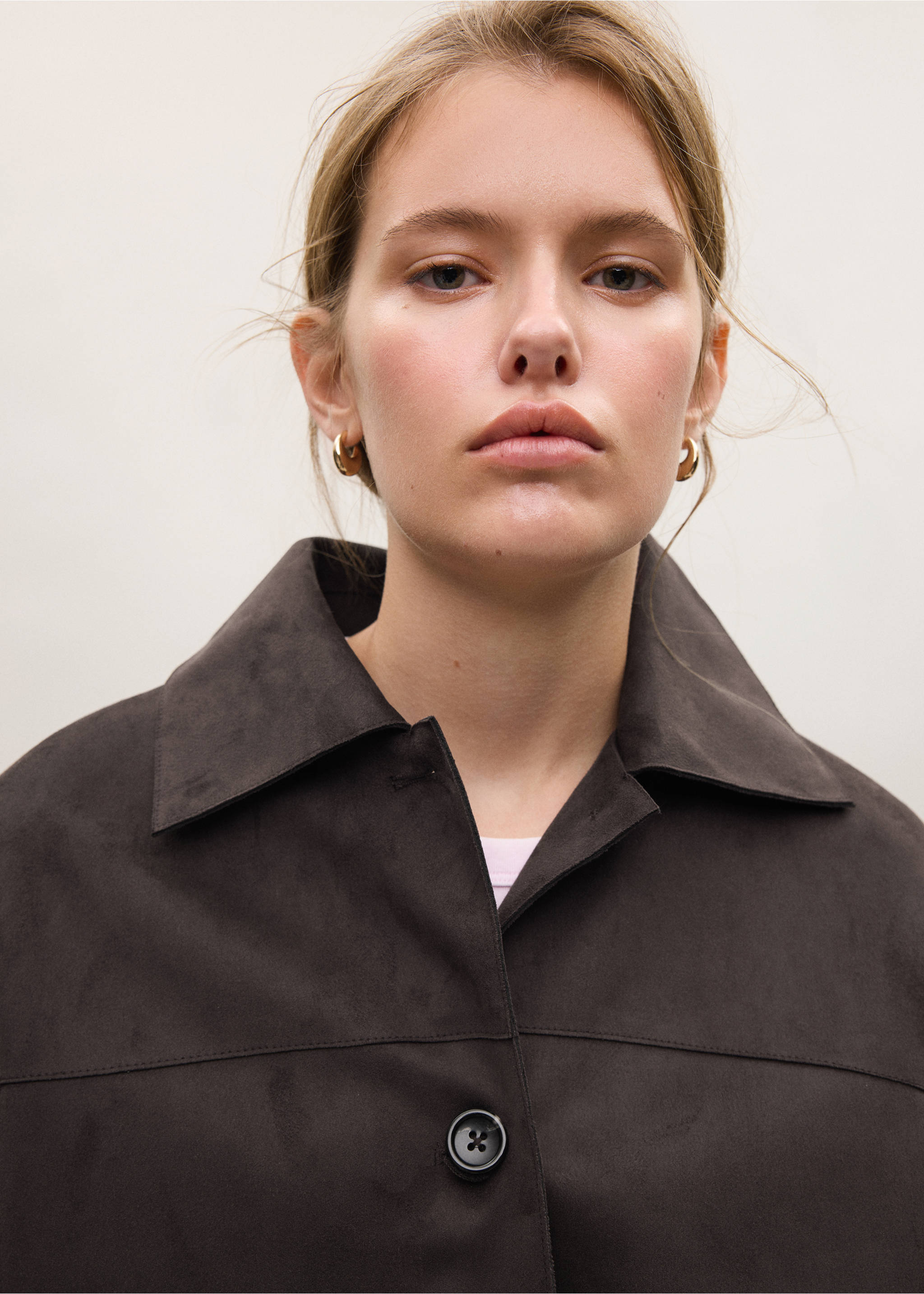 Collared button-up jacket - Details of the article 1, Chocolate. Ref: 37026321-00.
