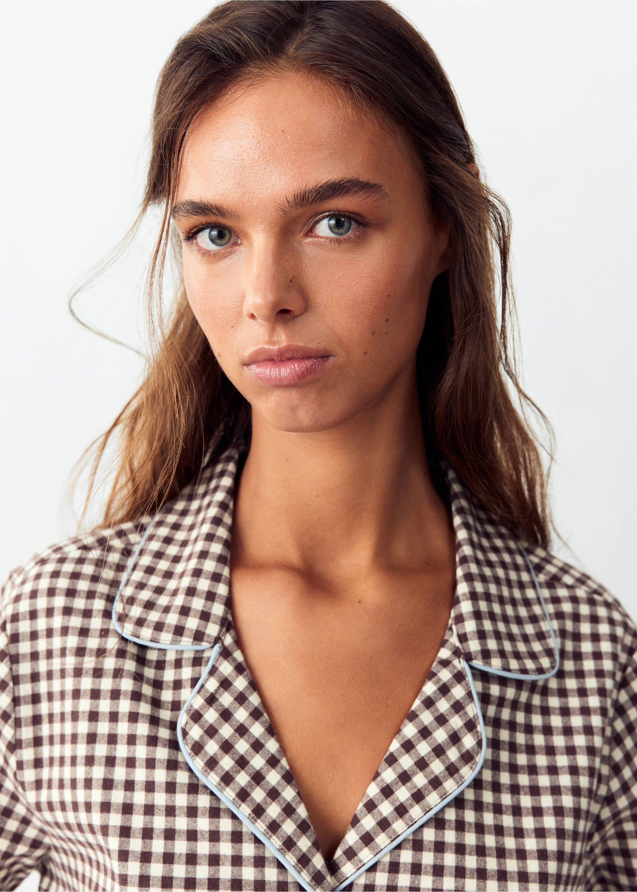 Gingham-check cotton pyjamas - Details of the article 1, Brown. Ref: 37026327-00.