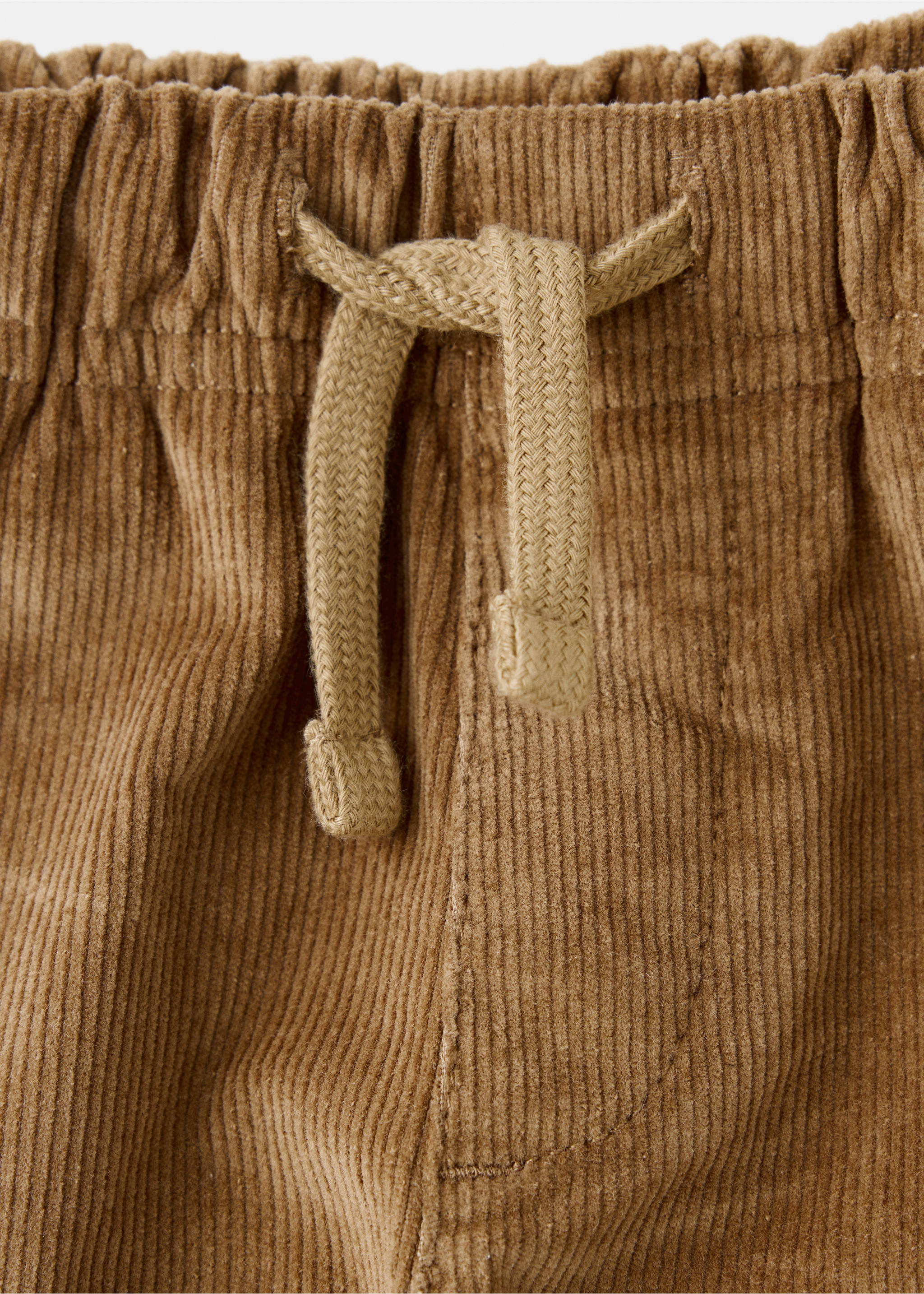 Trousers cargop - Details of the article 8, Tobacco Brown. Ref: 37026338-00.