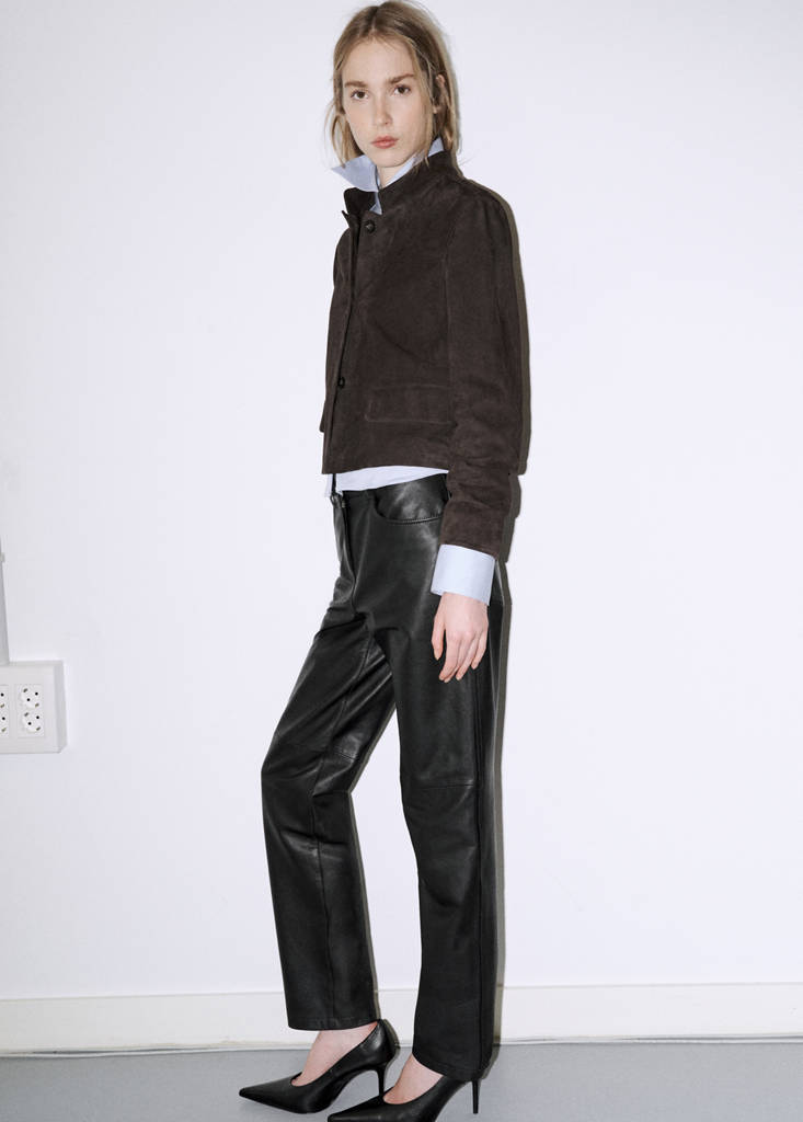 Suede jacket with strap collar — Grey