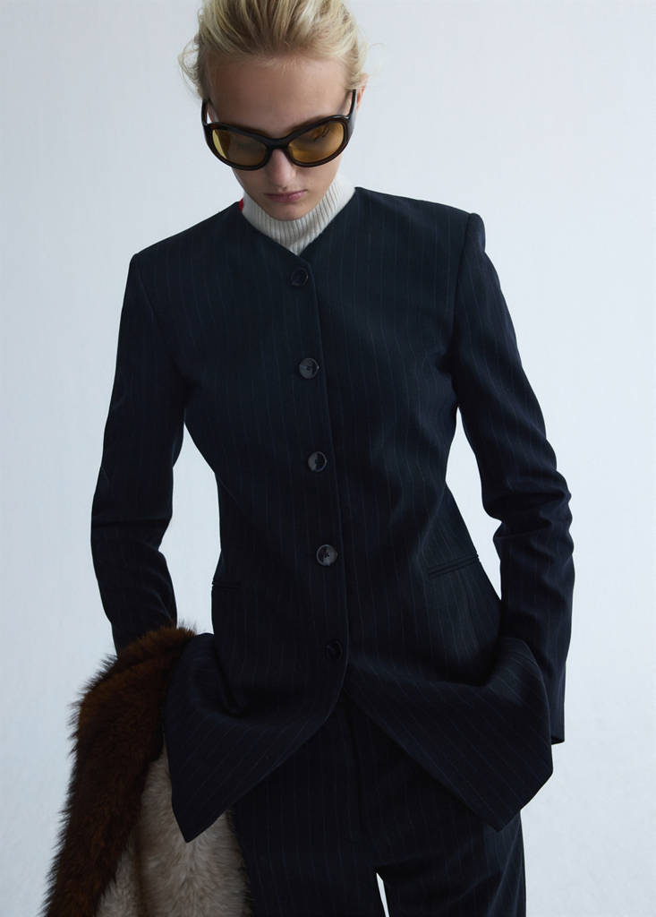 Wool pinstripe blazer — Navy