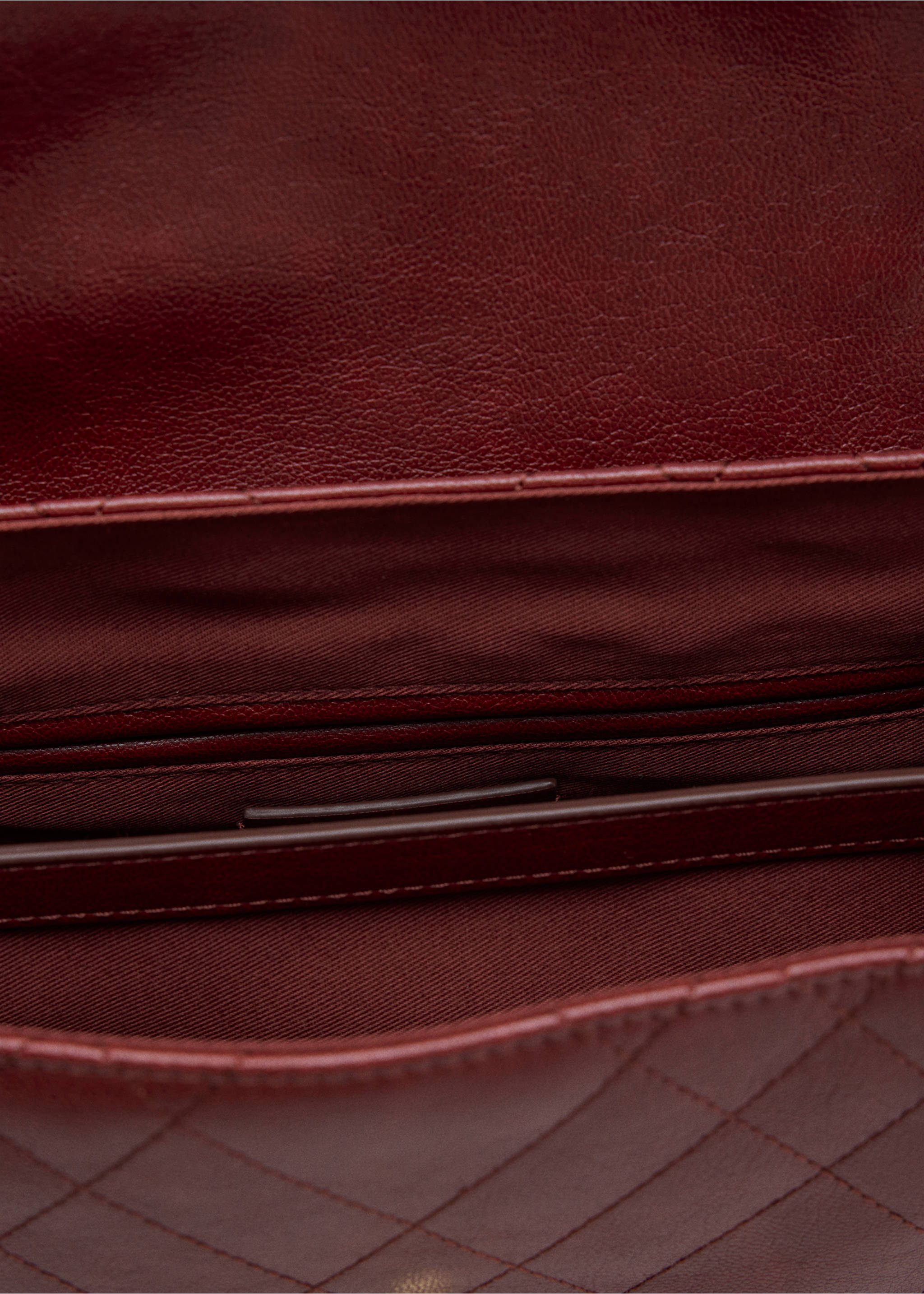 Quilted shoulder bag - Details of the article 3, Burgundy. Ref: 37026368-00.