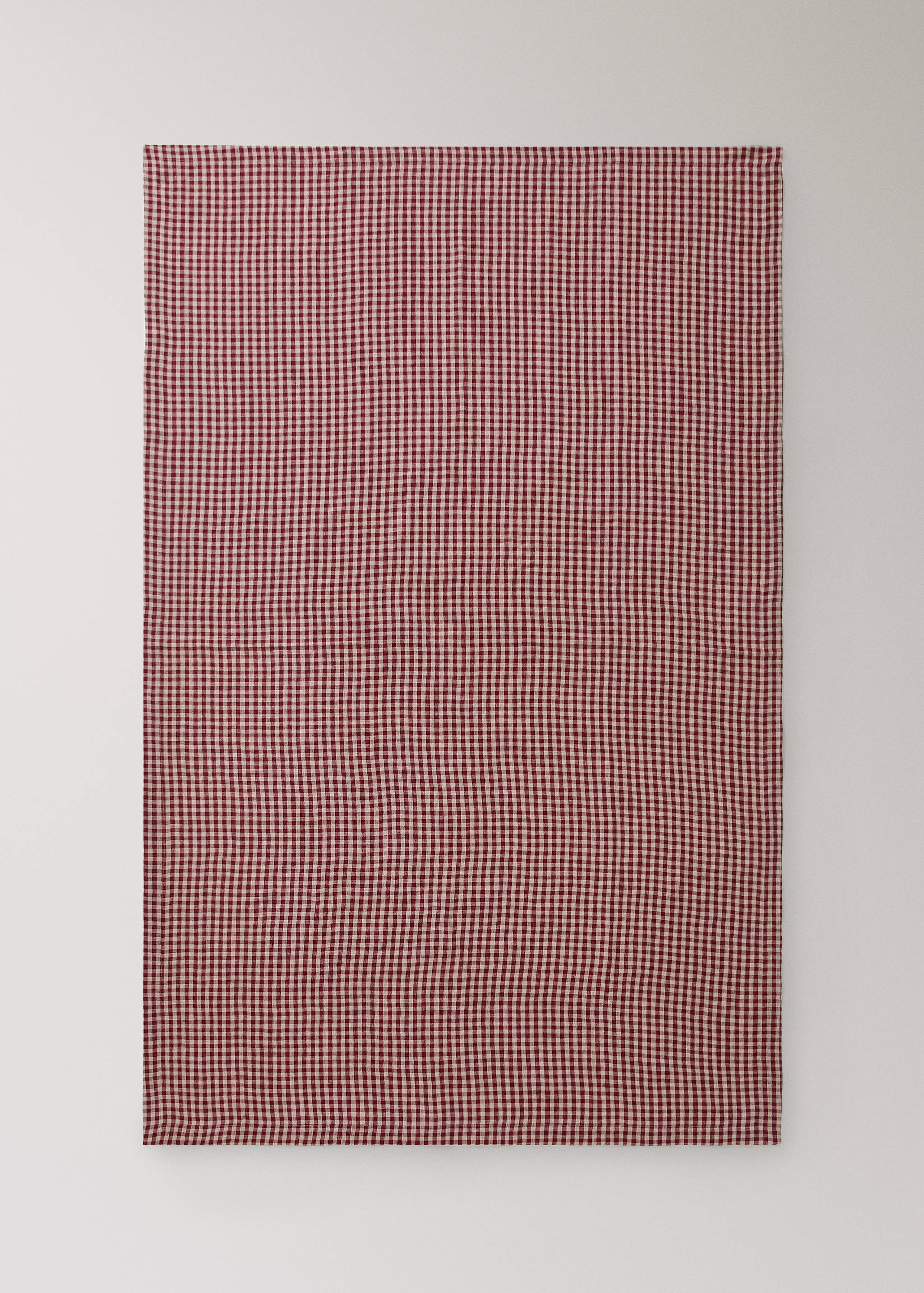 Red and white gingham check tablecloth.