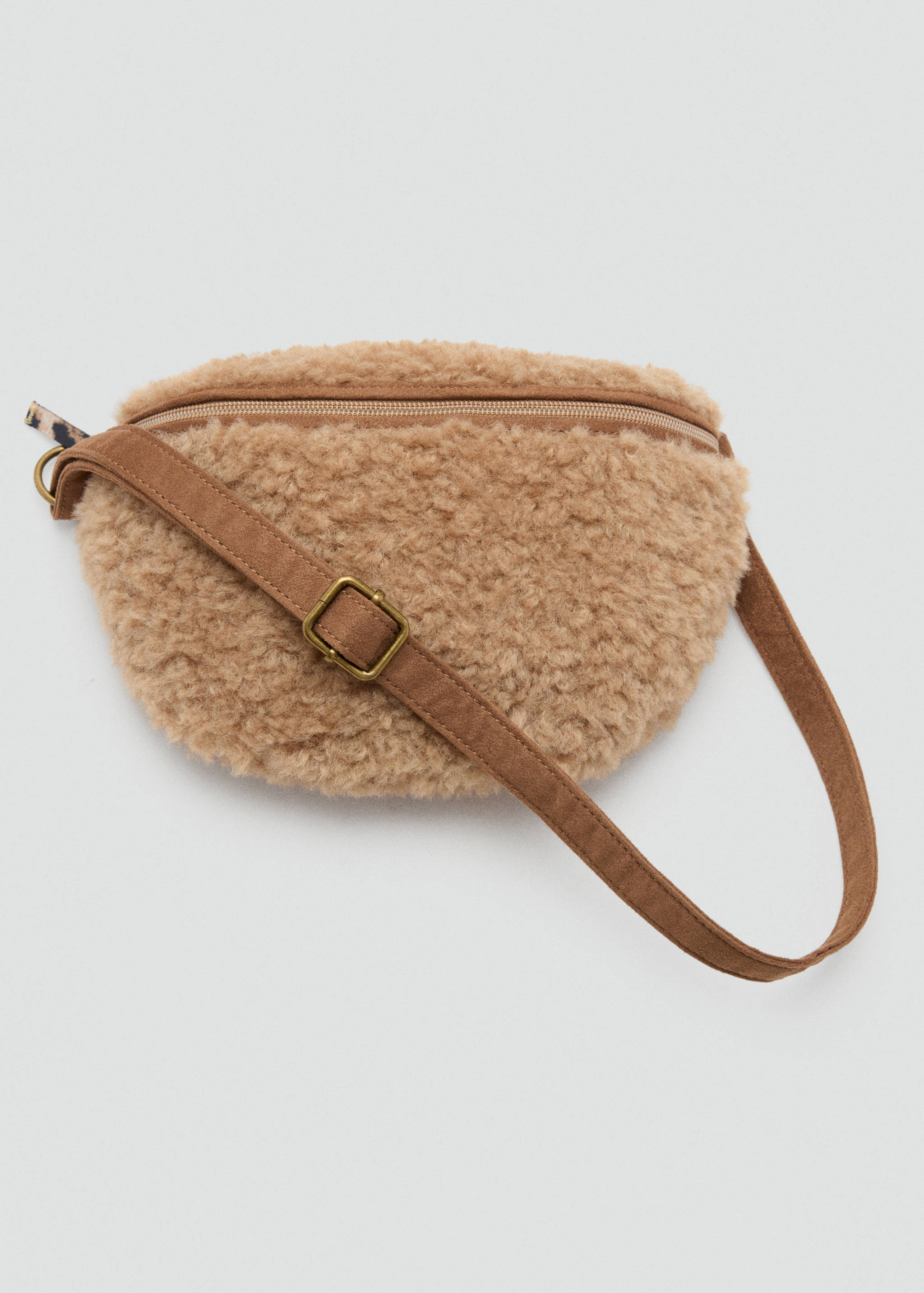 Faux fur bum bag - Details of the article 2