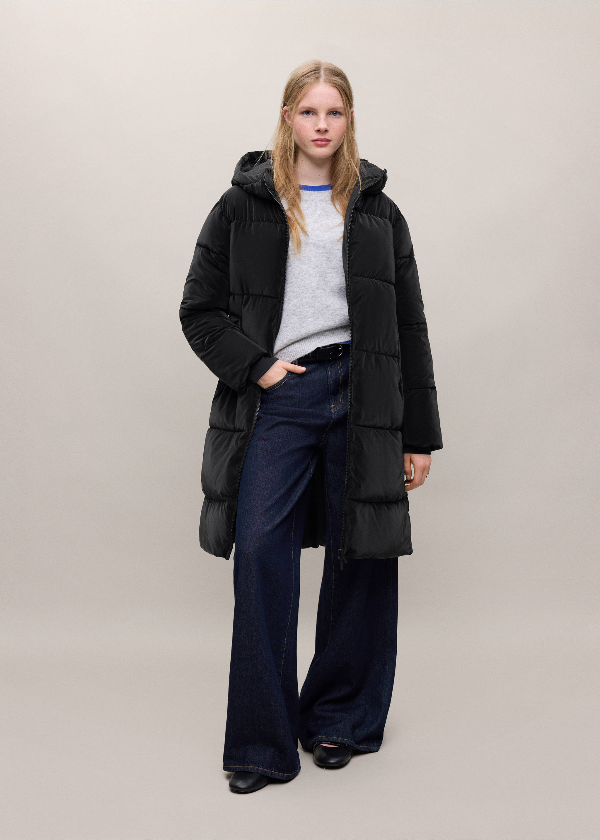Long quilted anorak with hood - General plane, Black. Ref: 37027115-00.