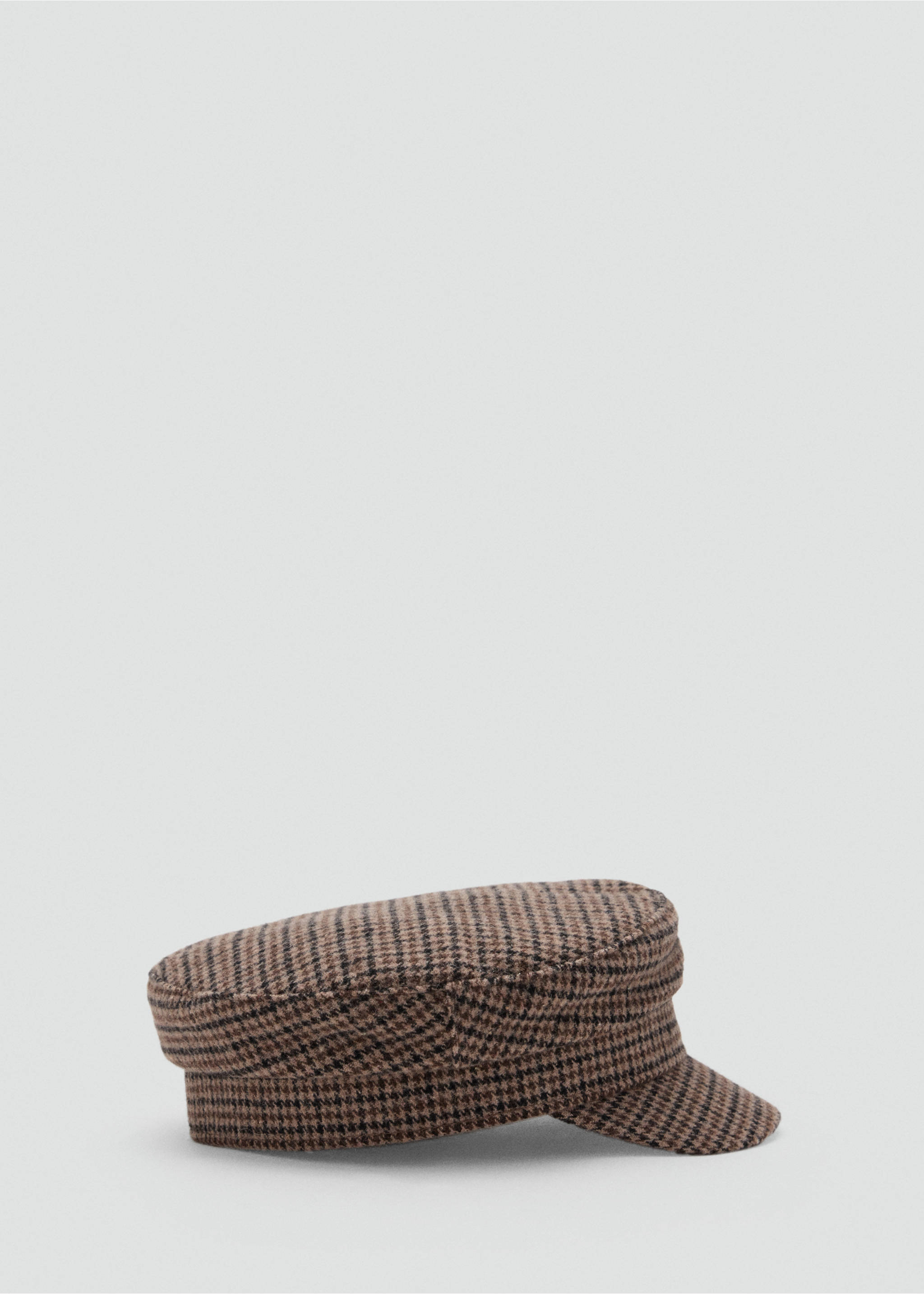Brown and black houndstooth cap with a flat crown and short visor., Chocolate. Ref: 37027120-00.