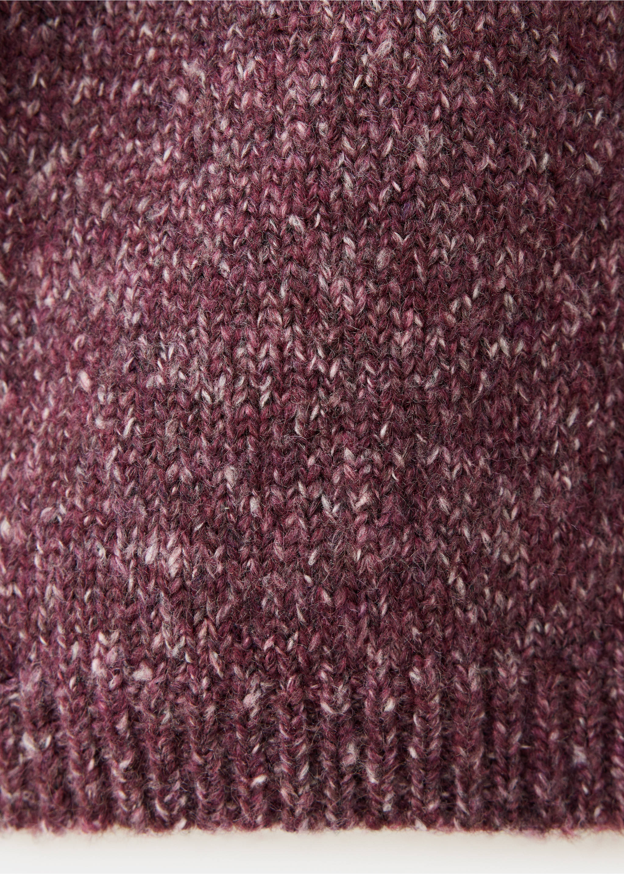Plum knitted kids jersey close-up showing heathered yarn texture and ribbed hem, Maroon. Ref: 37027125-00.