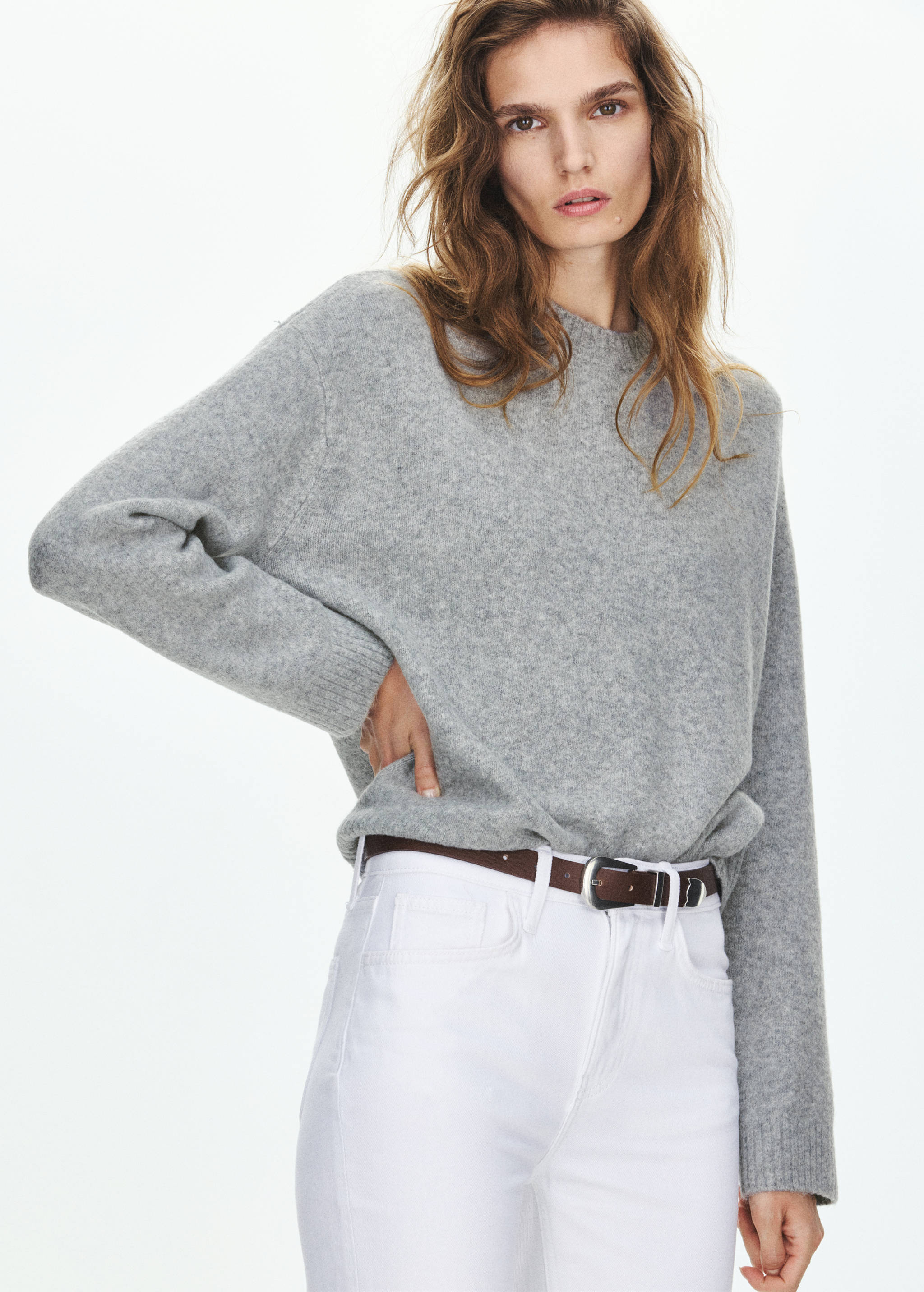 Grey knitted crew-neck sweater with long sleeves