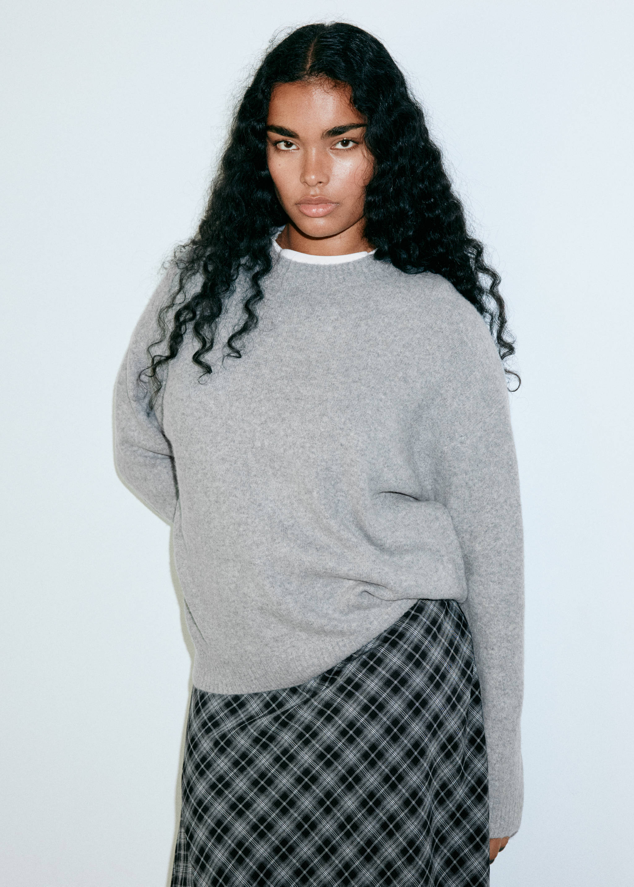 Round-neck knitted sweater - Details of the article 6