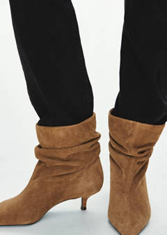 Suede kitten-heel boots — Medium Brown 2