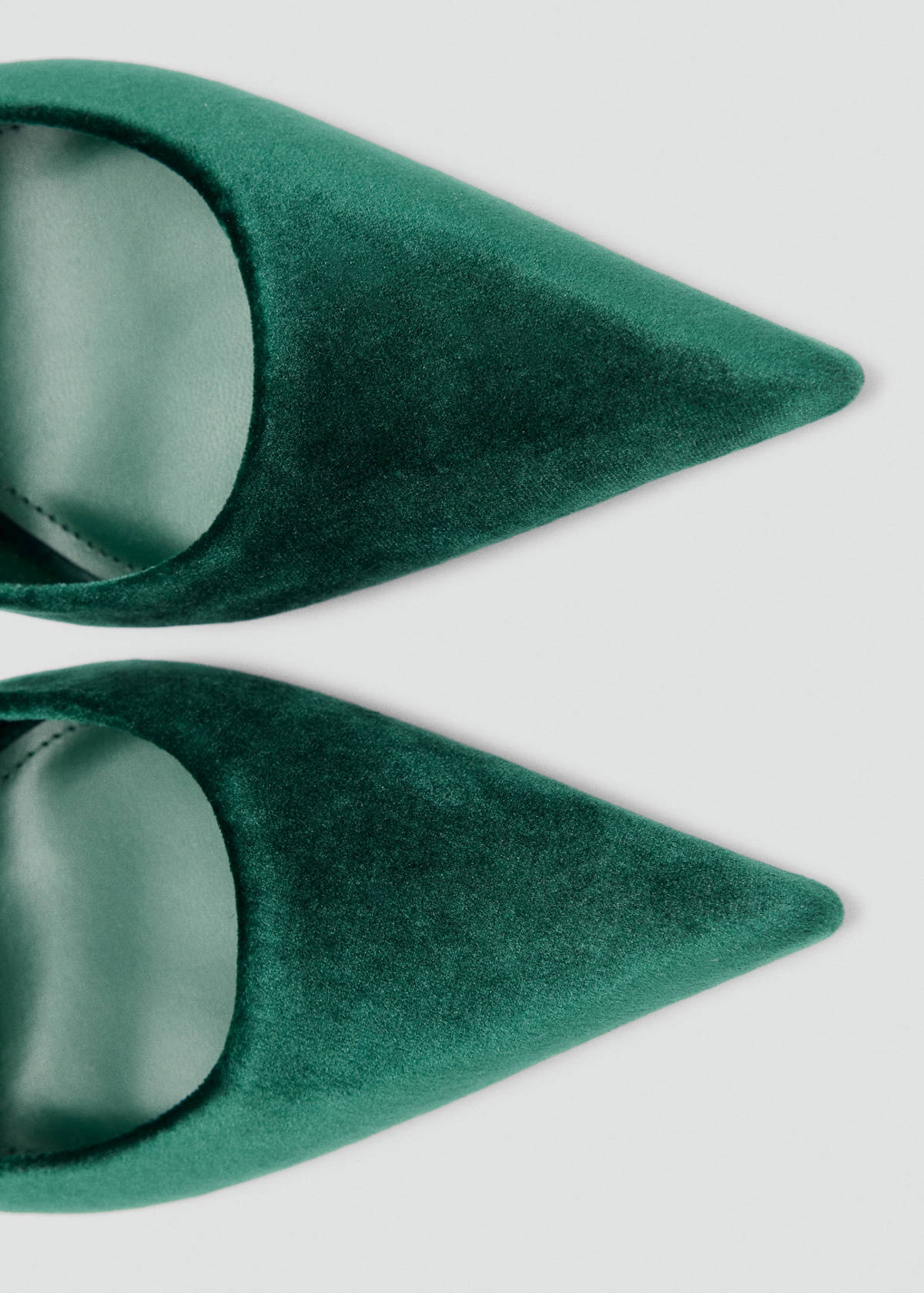 Velvet stiletto heel shoe — Green