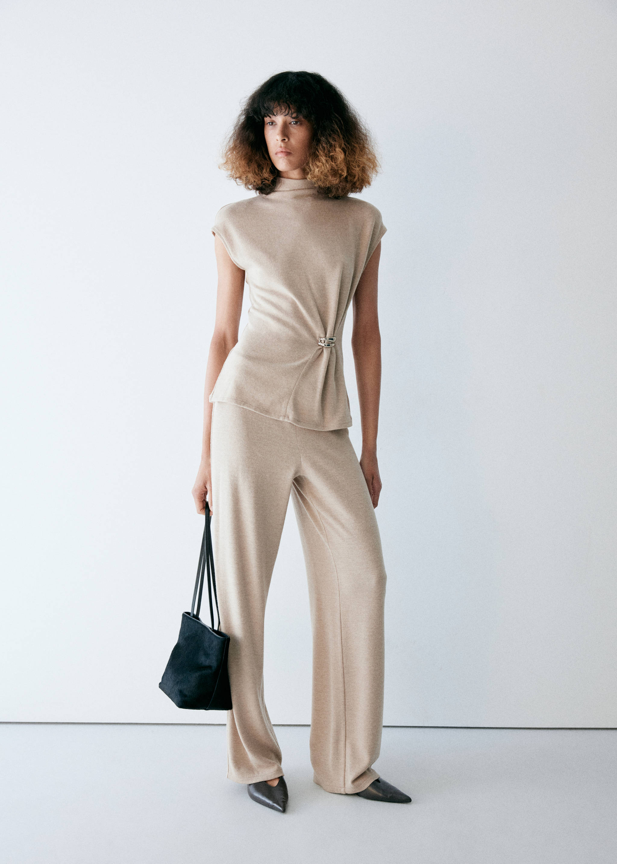 Top en maille détail de broche - Plan général