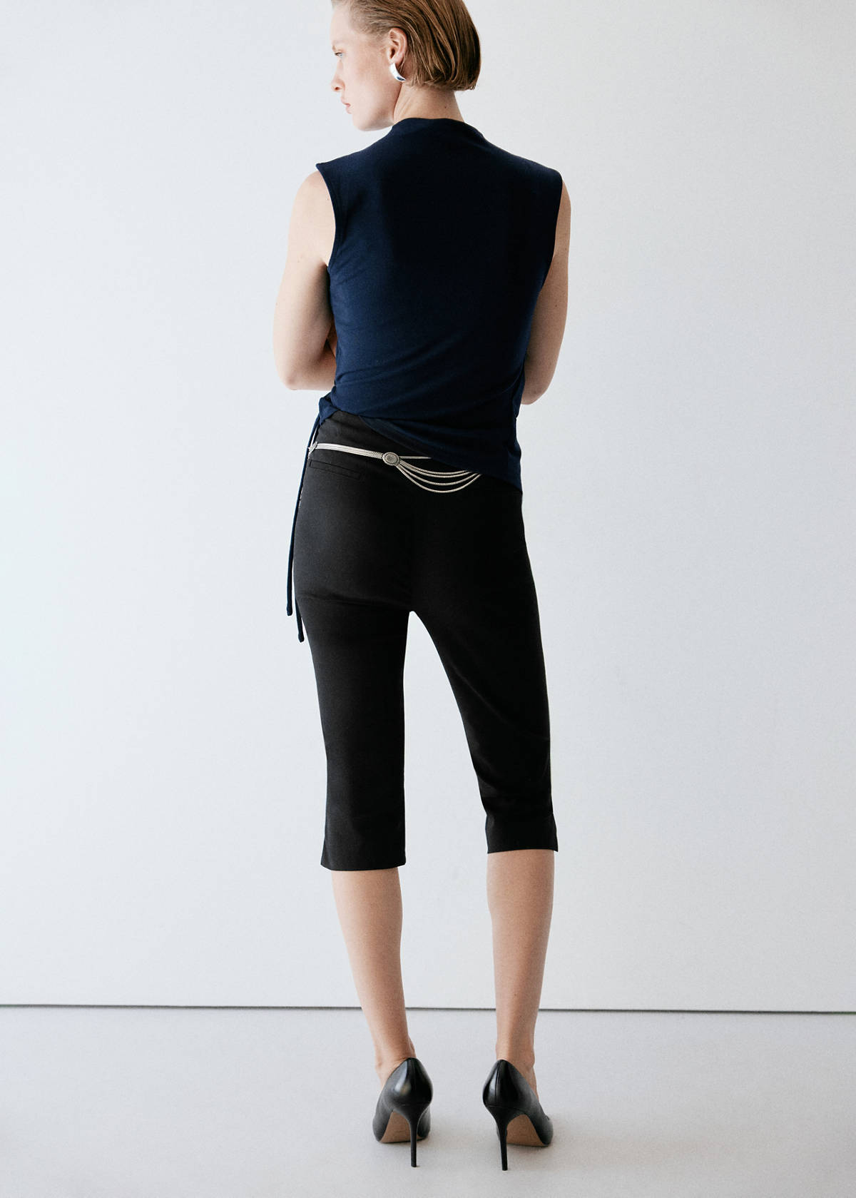 Asymmetrical ribbed knit top — Navy
