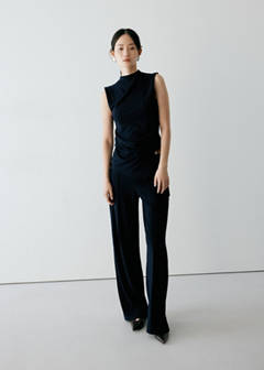 Asymmetrical ribbed knit top — Navy 18