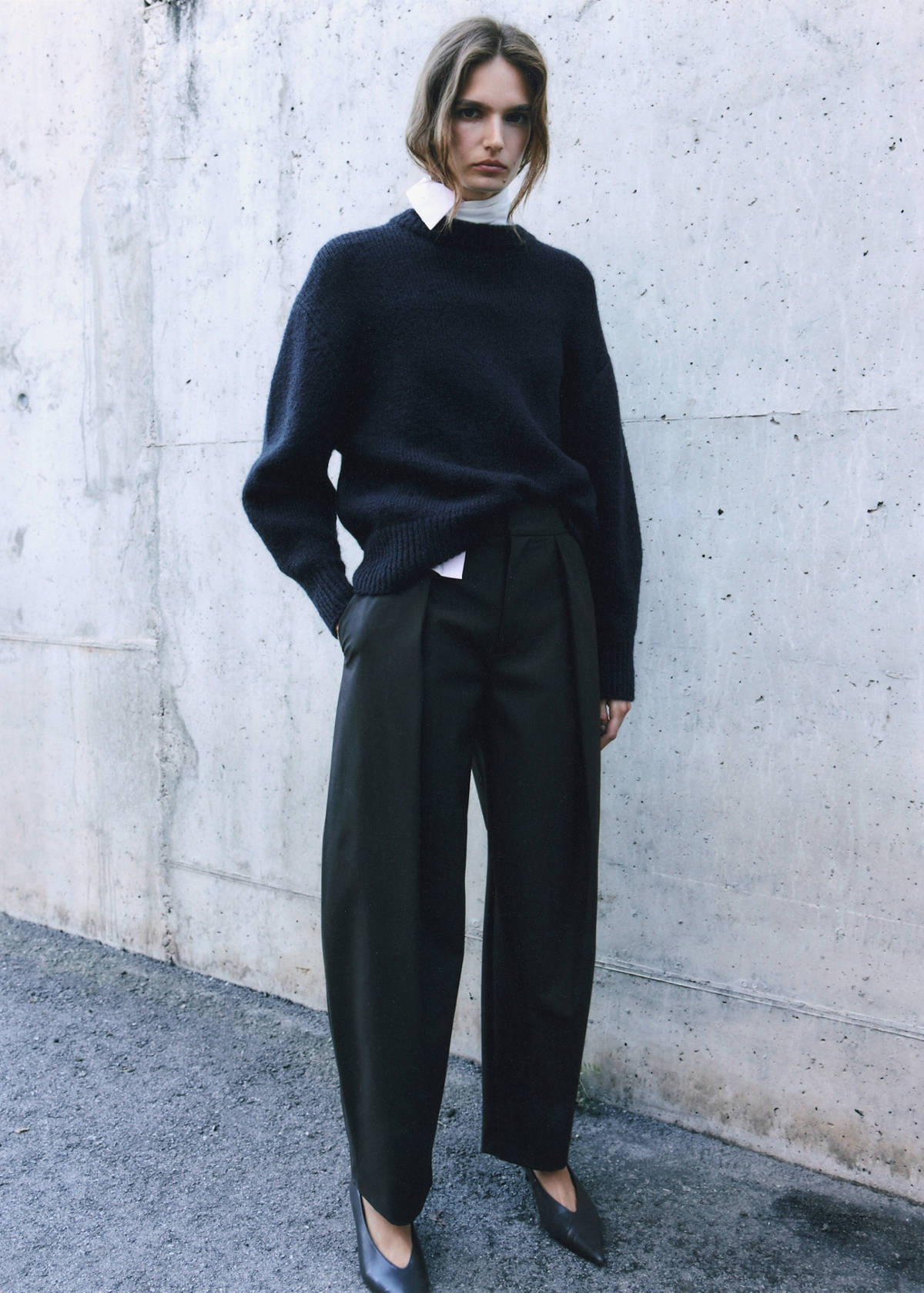 Round-neck knitted sweater — Navy