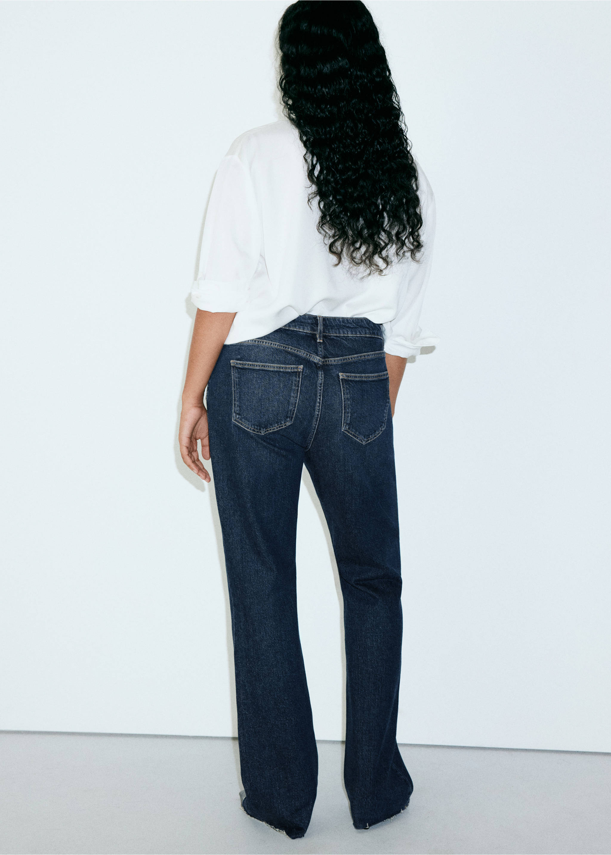 High waist flare jeans - Details of the article 4, Dark Blue. Ref: 37027793-00.