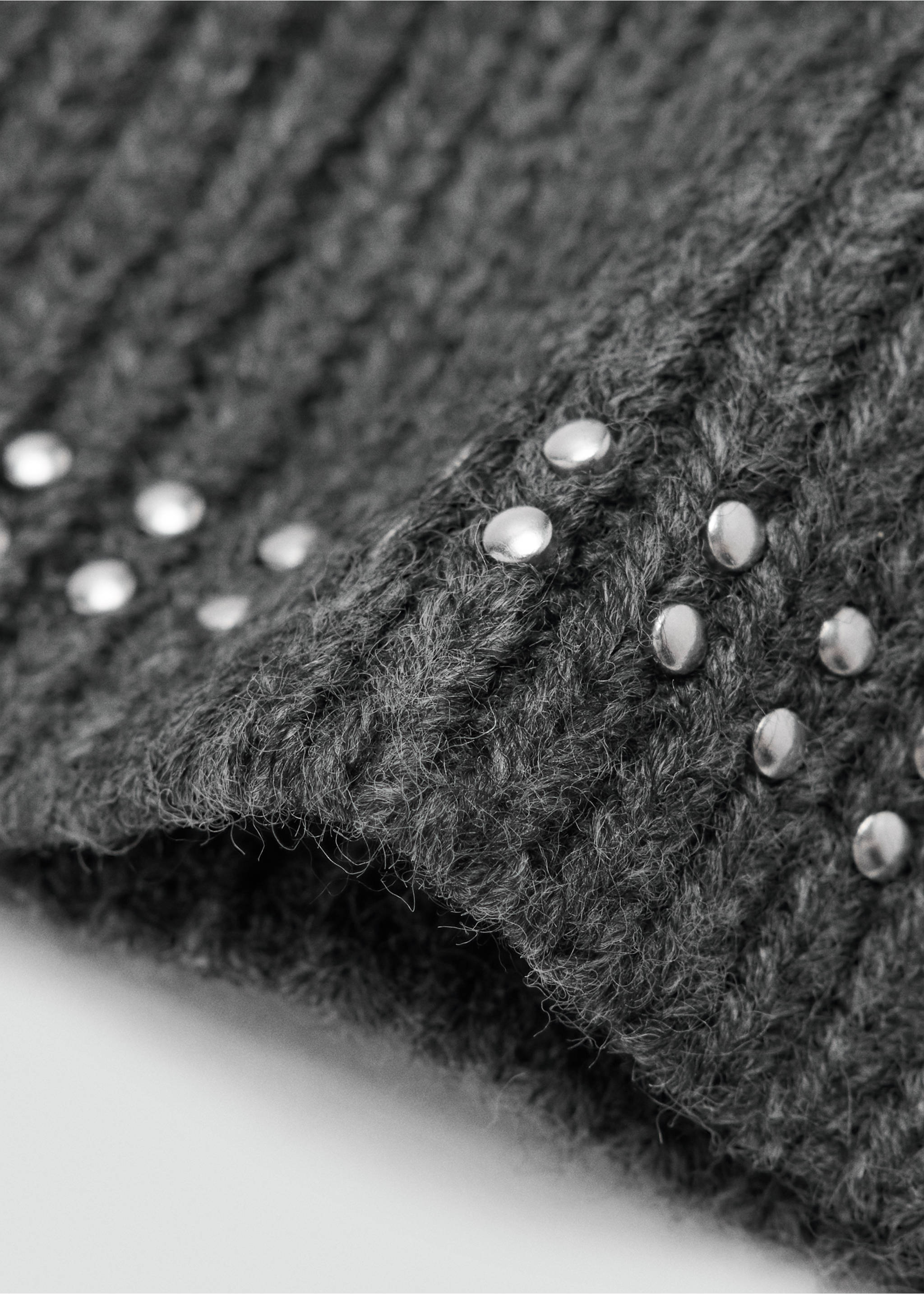 Bonnet en maille à clous - Détail de l'article 8, Gris anthracite. Ref: 37027802-00.