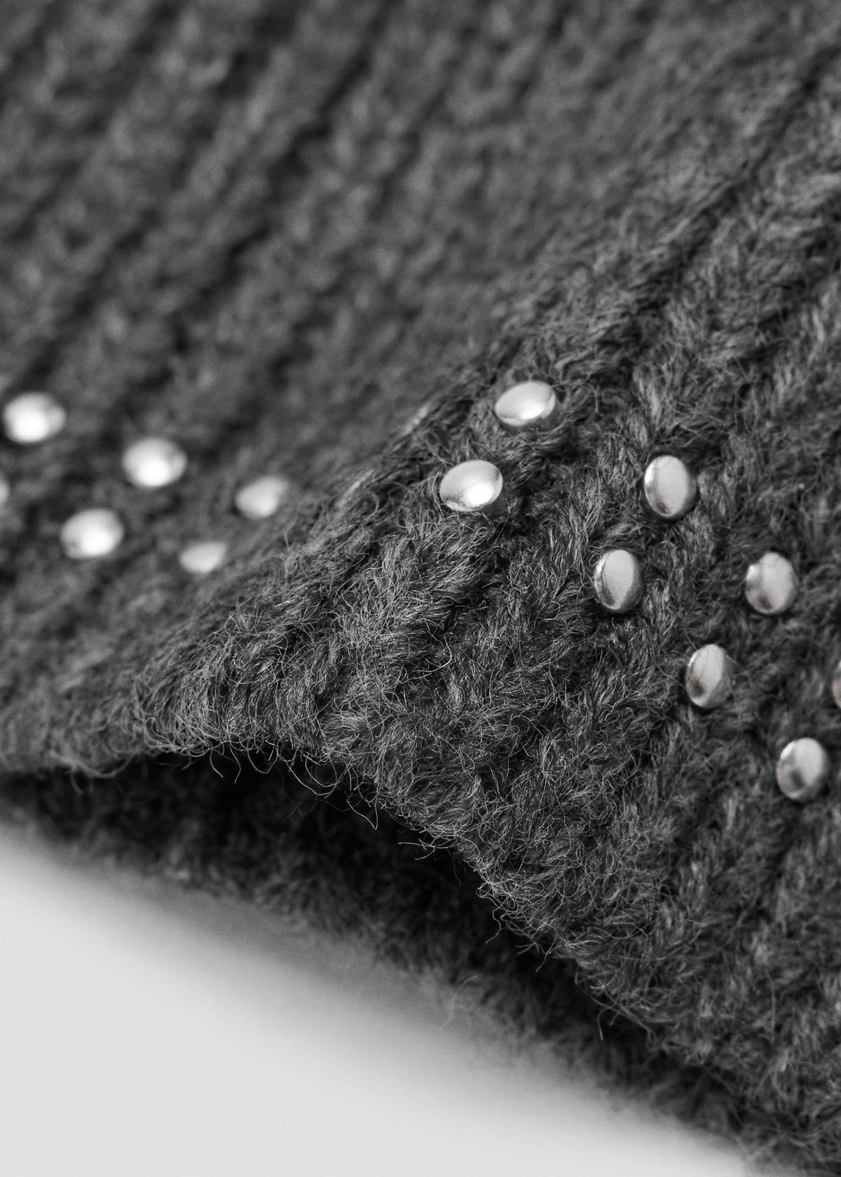 Studded knit beanie — Charcoal