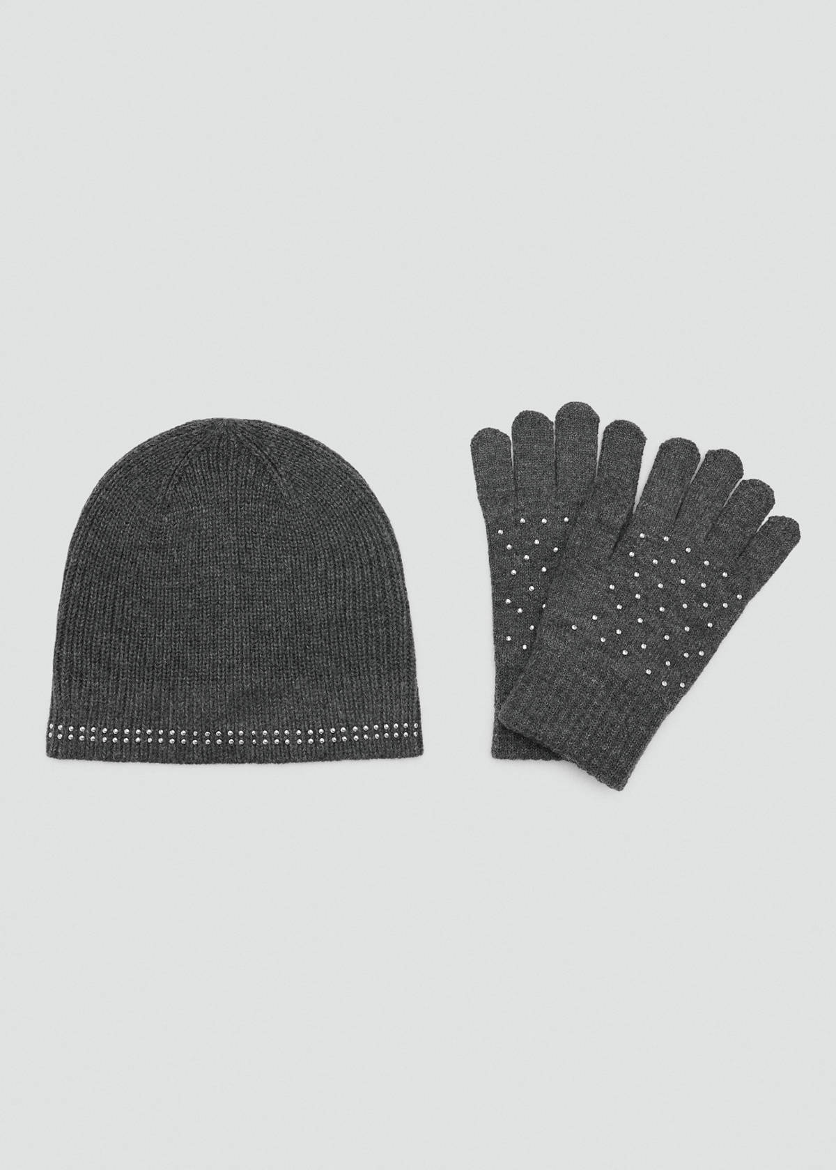 Studded knit beanie — Charcoal
