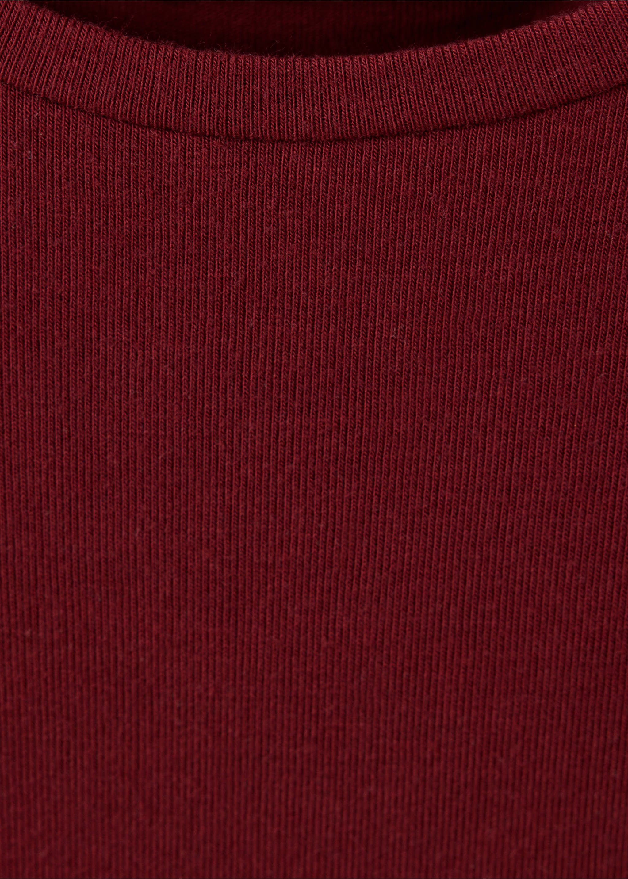 Close-up of the fine ribbed fabric and neckline of a dark red t-shirt., Burgundy. Ref: 37027815-00.