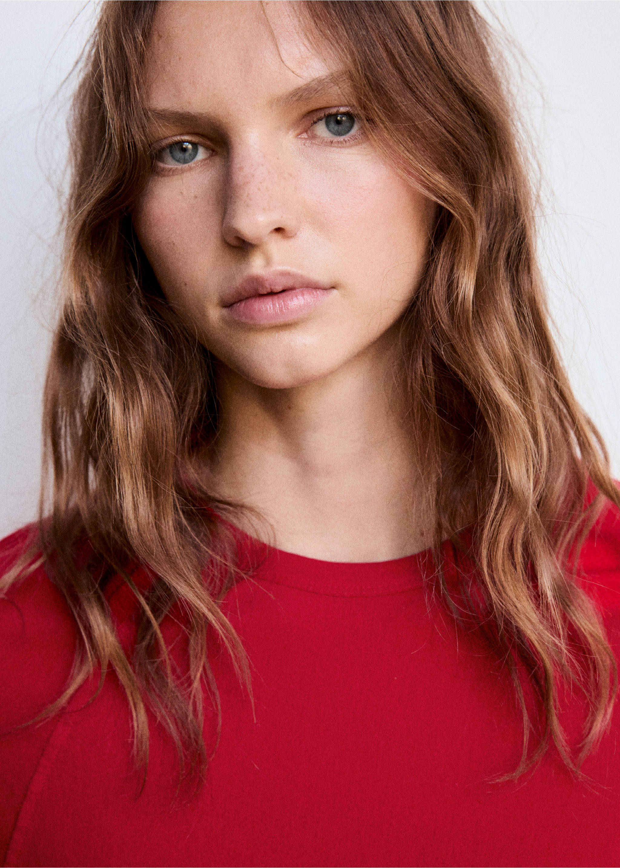100% cotton long sleeve t-shirt - Details of the article 1, Red. Ref: 37027816-00.
