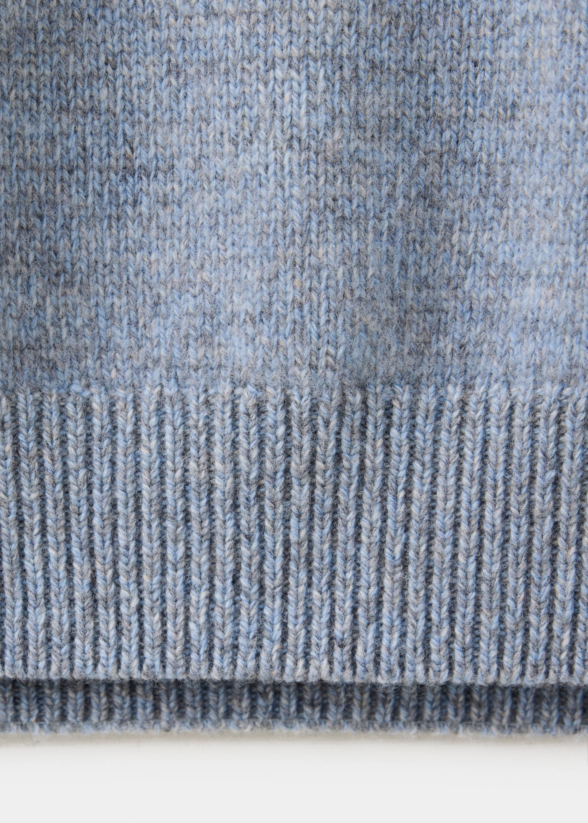 Pull en maille 100 % laine - Détail de l'article 0