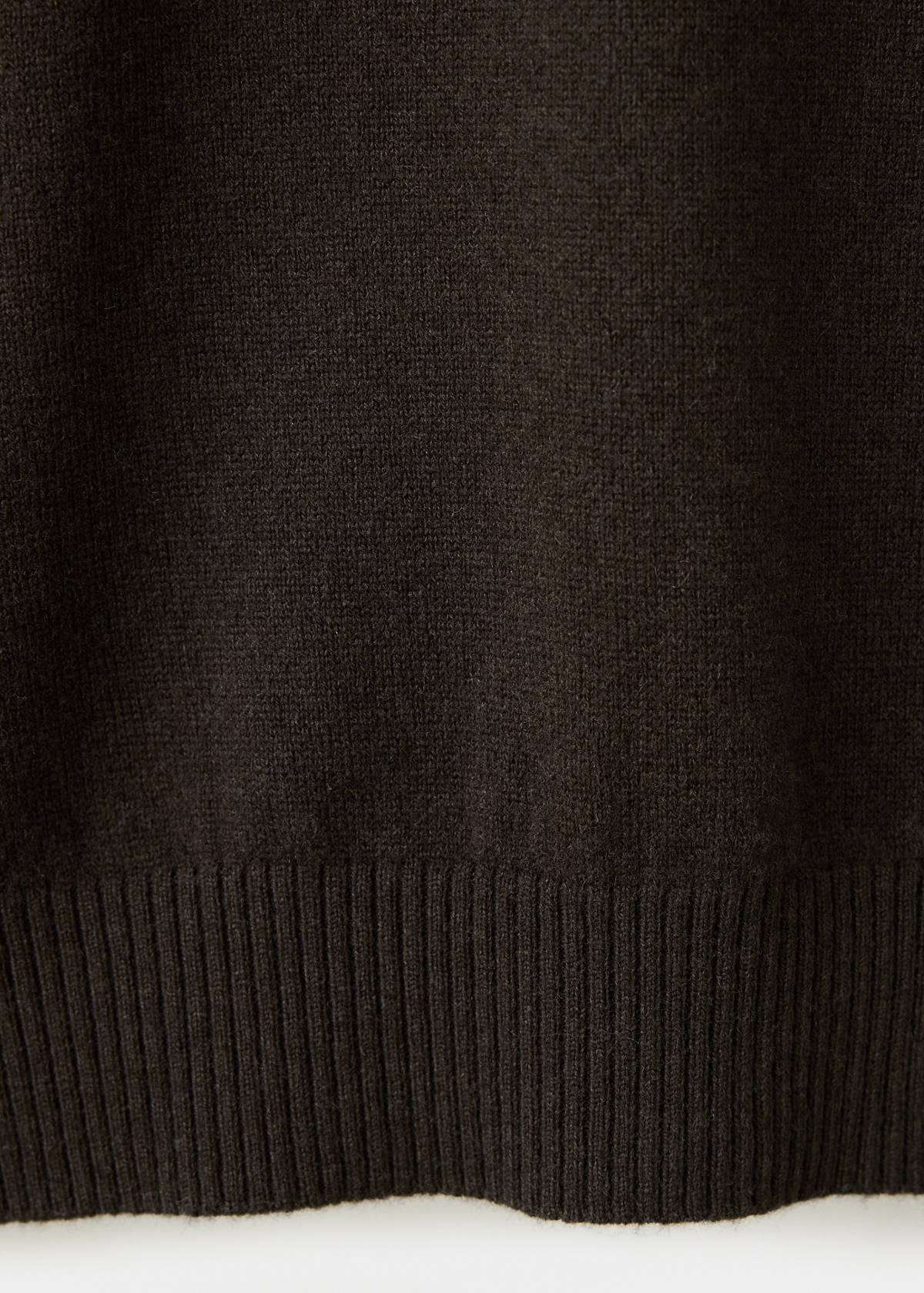 100% wool fine-knit sweater — Chocolate