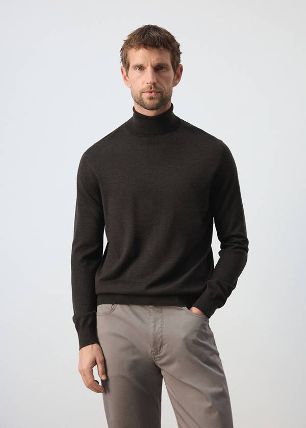 100% merino wool turtleneck sweater — Chocolate