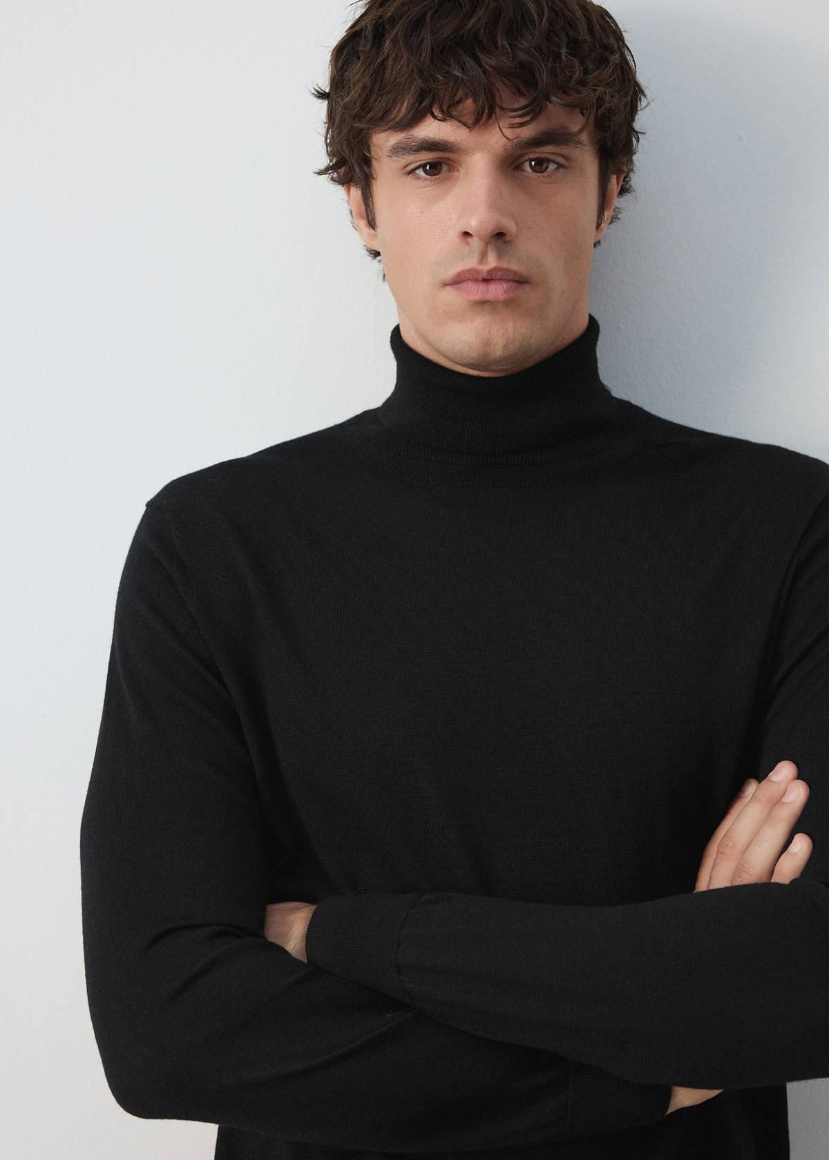 100% merino wool turtleneck sweater — Black