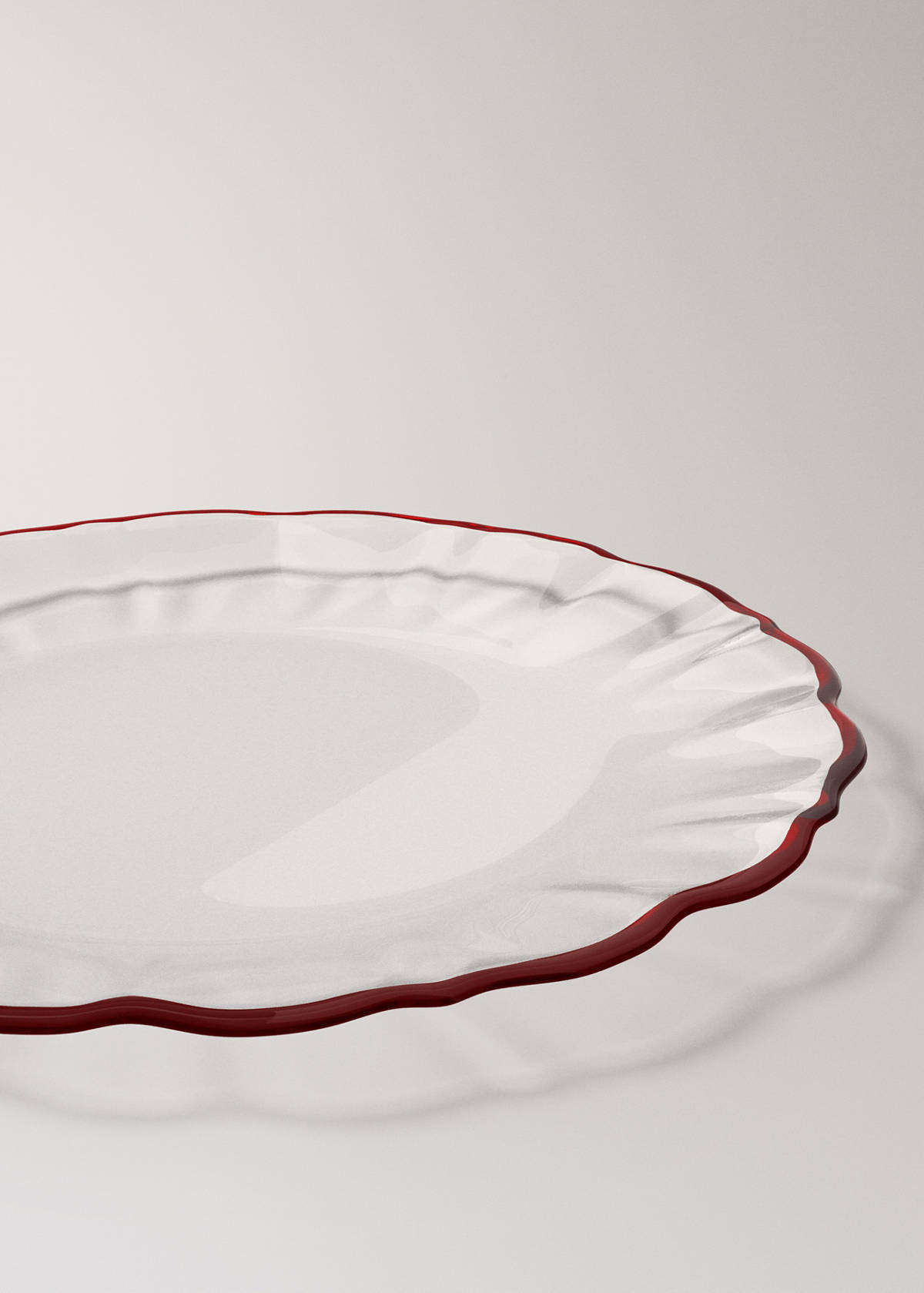 Wavy-edged glass plate — Red