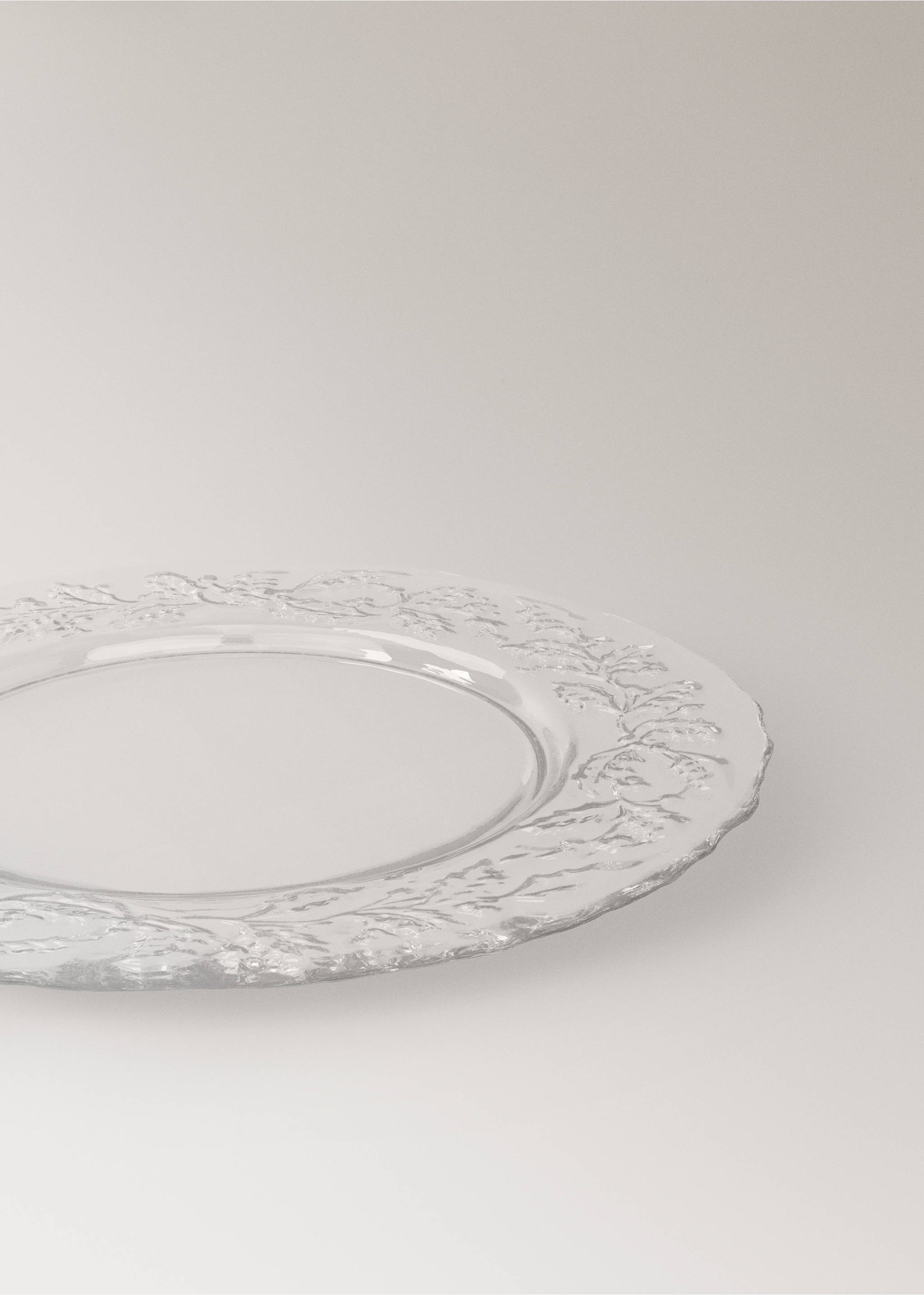 Assiette plate en verre avec motif décoratif - Détail de l'article 1, Noir. Ref: 37027905-00.