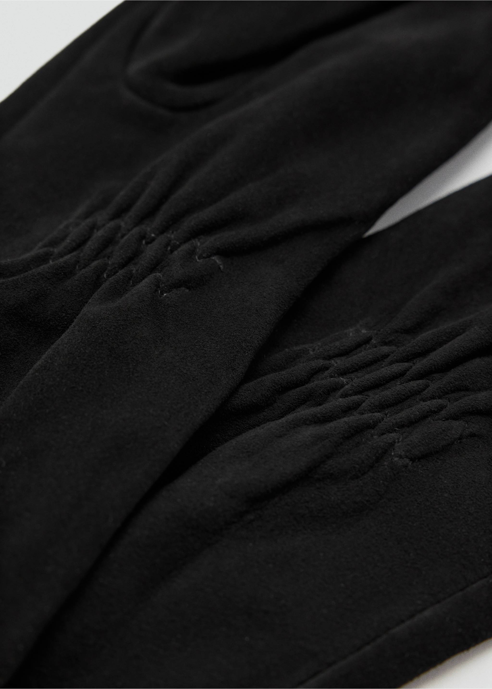 Gants longs en cuir - Plan moyen, Noir. Ref: 37027907-00.