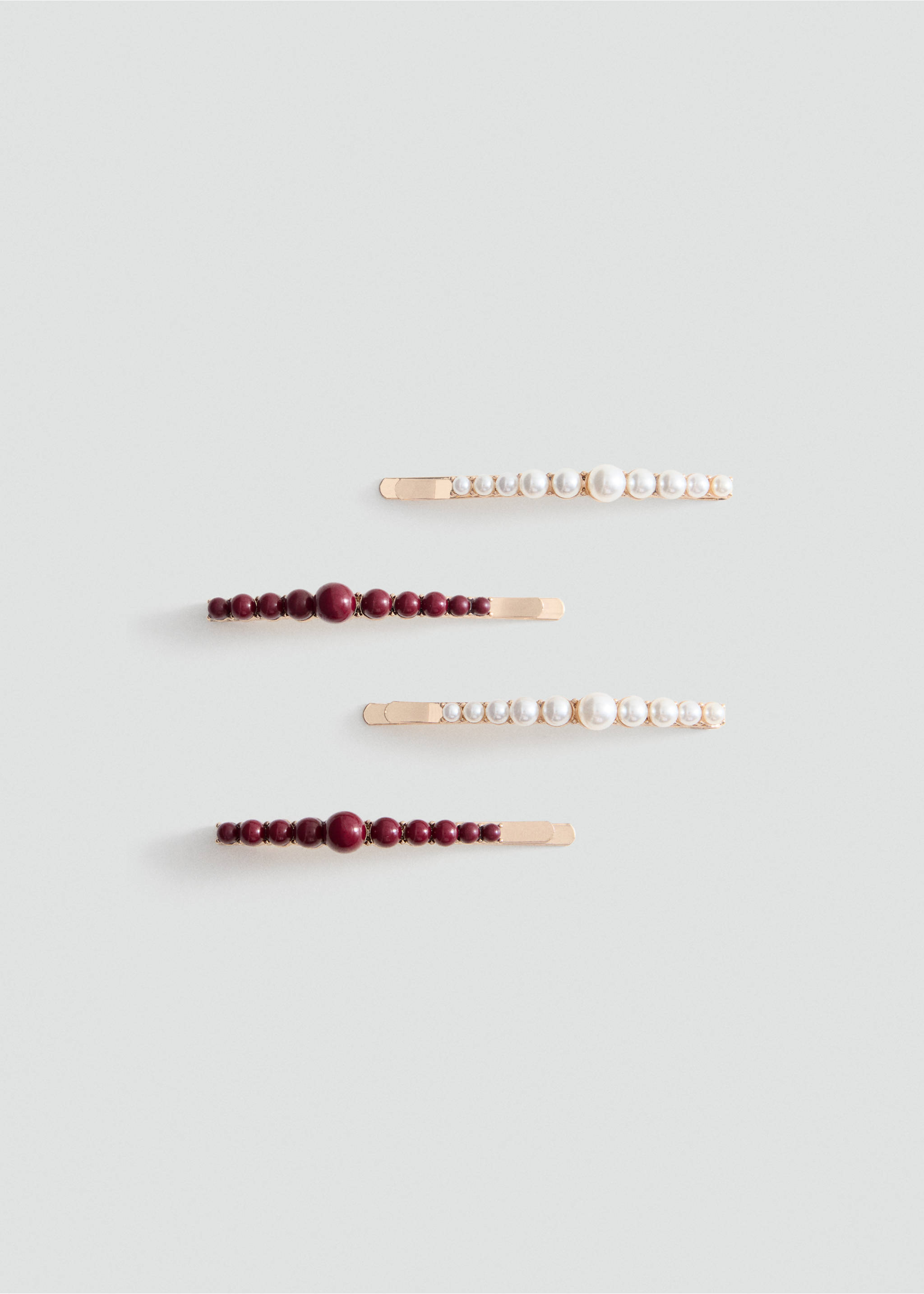 Lot de 4 barrettes avec perles - Article sans modèle, Or. Ref: 37027916-00.