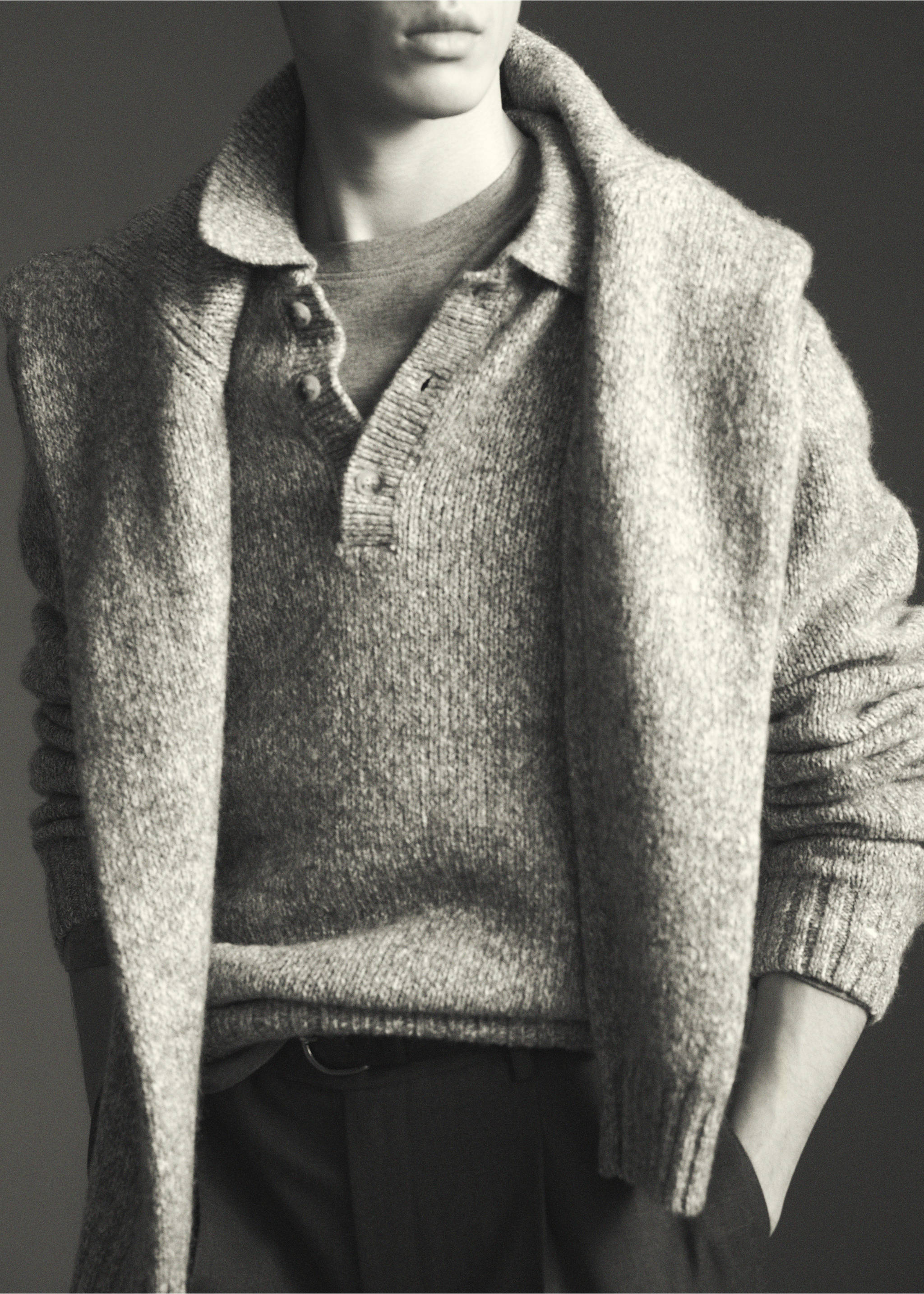 Polo-Stricksweatshirt aus Wollgemisch - Detail des Artikels 6, Hellgrau meliert. Ref: 37027919-00.