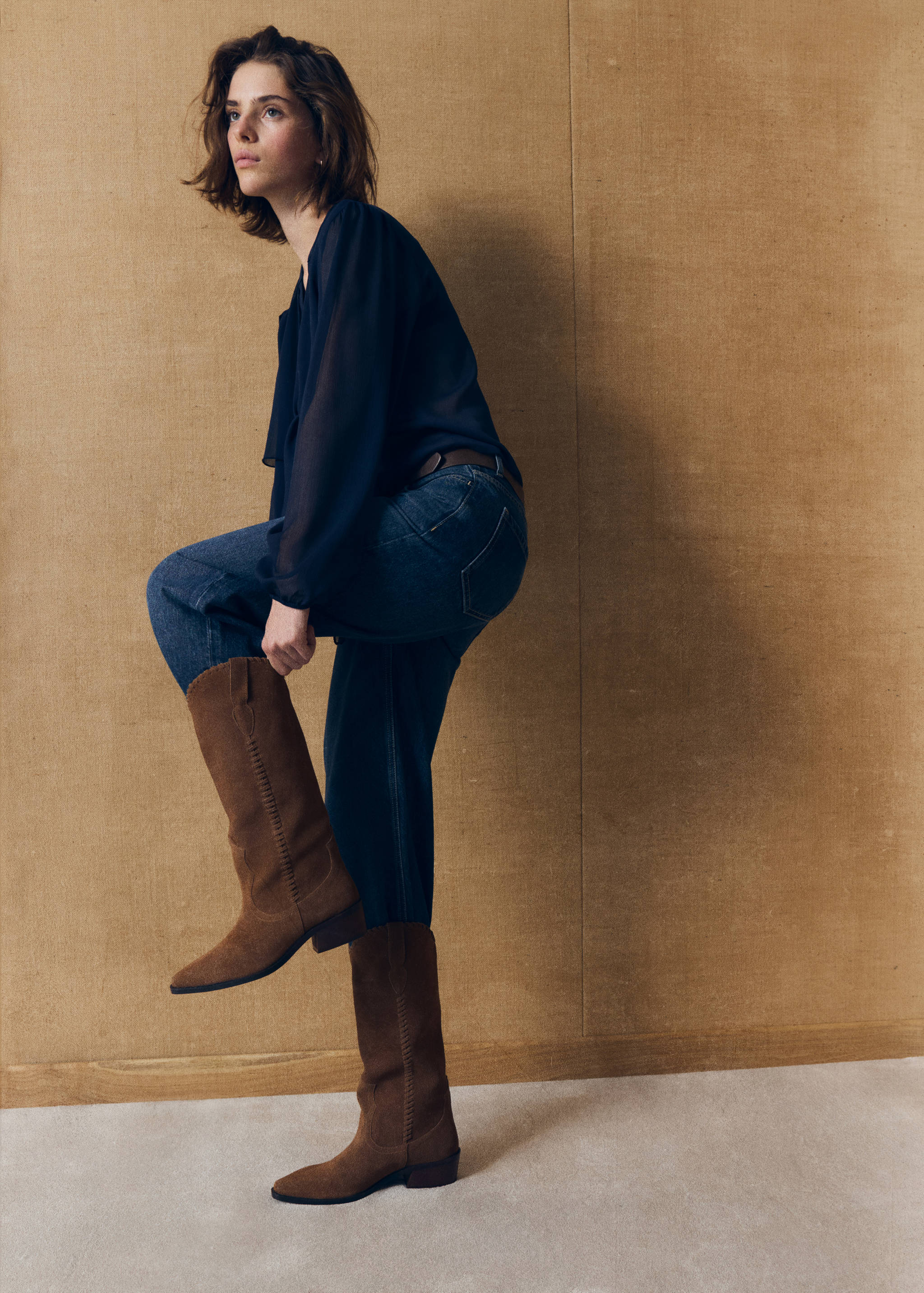 Cowboy leather boots - General plane