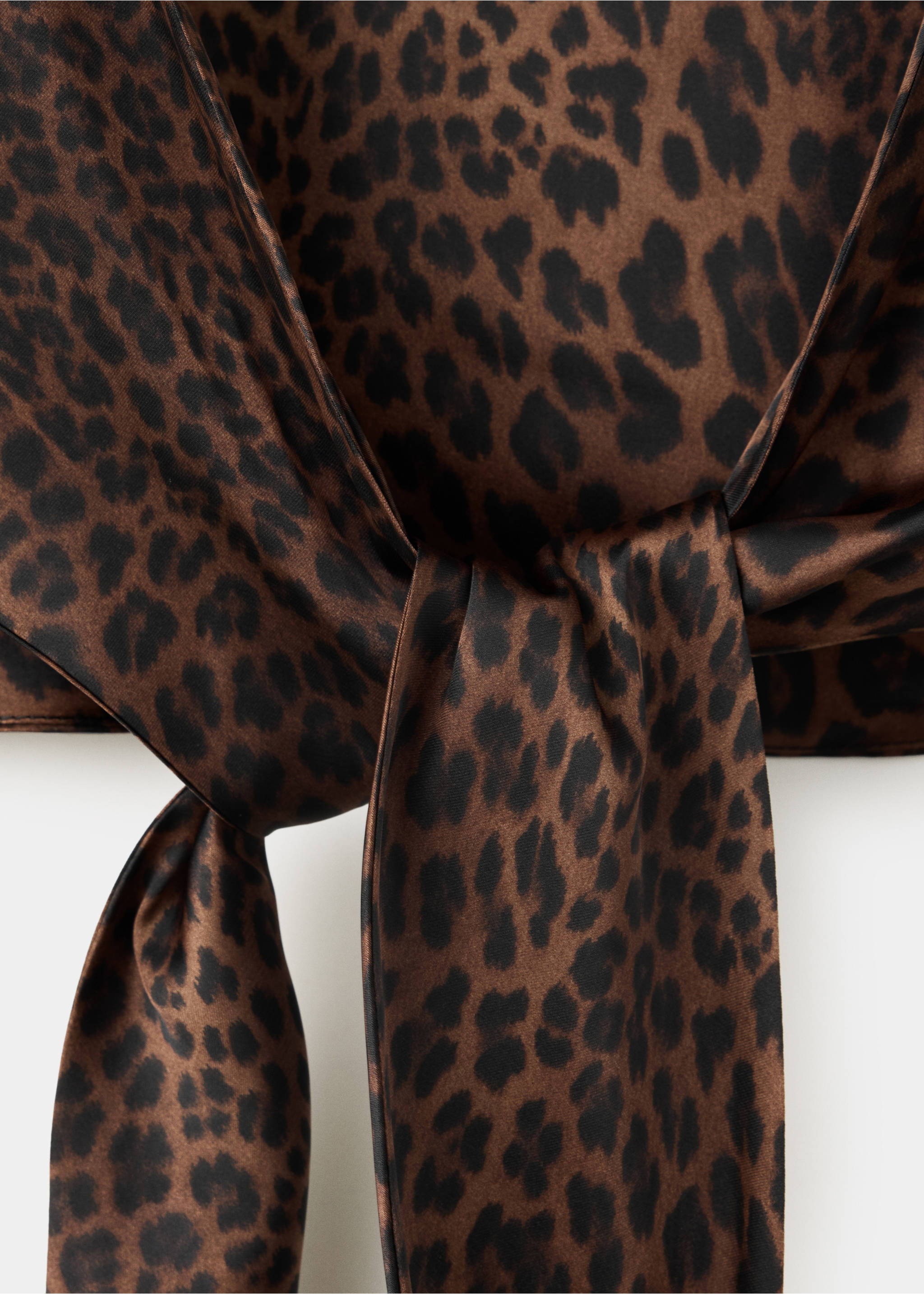 Leopard print open-back blouse - Details of the article 0, Brown. Ref: 37027940-00.