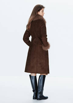 Fitted coat with faux fur trim — Chocolate 3