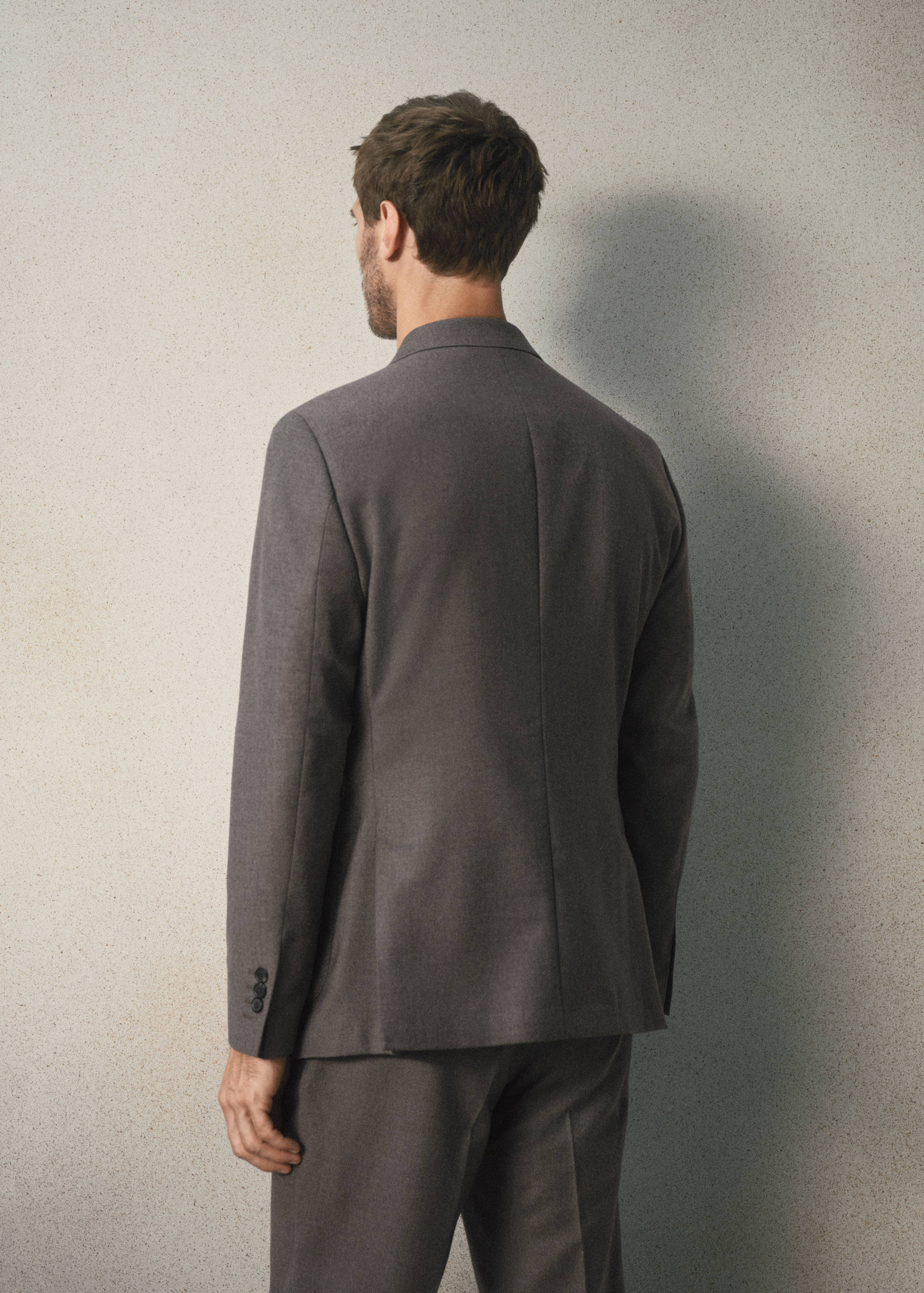 Dubbelrijige slim fit flanellen blazer met gekruiste sluiting - Achterkant van het artikel