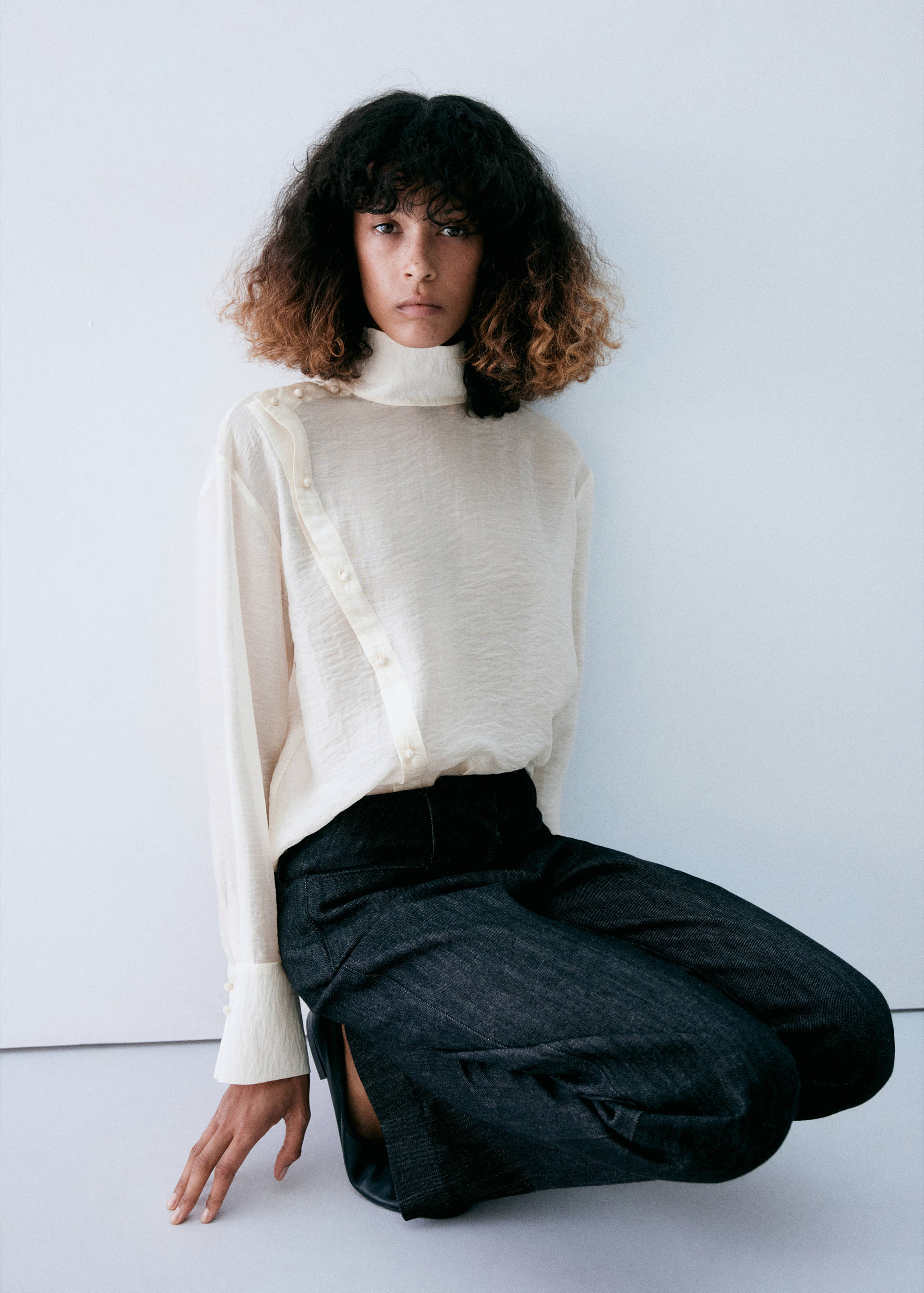 Lyocell funnel-neck blouse - Medium plane