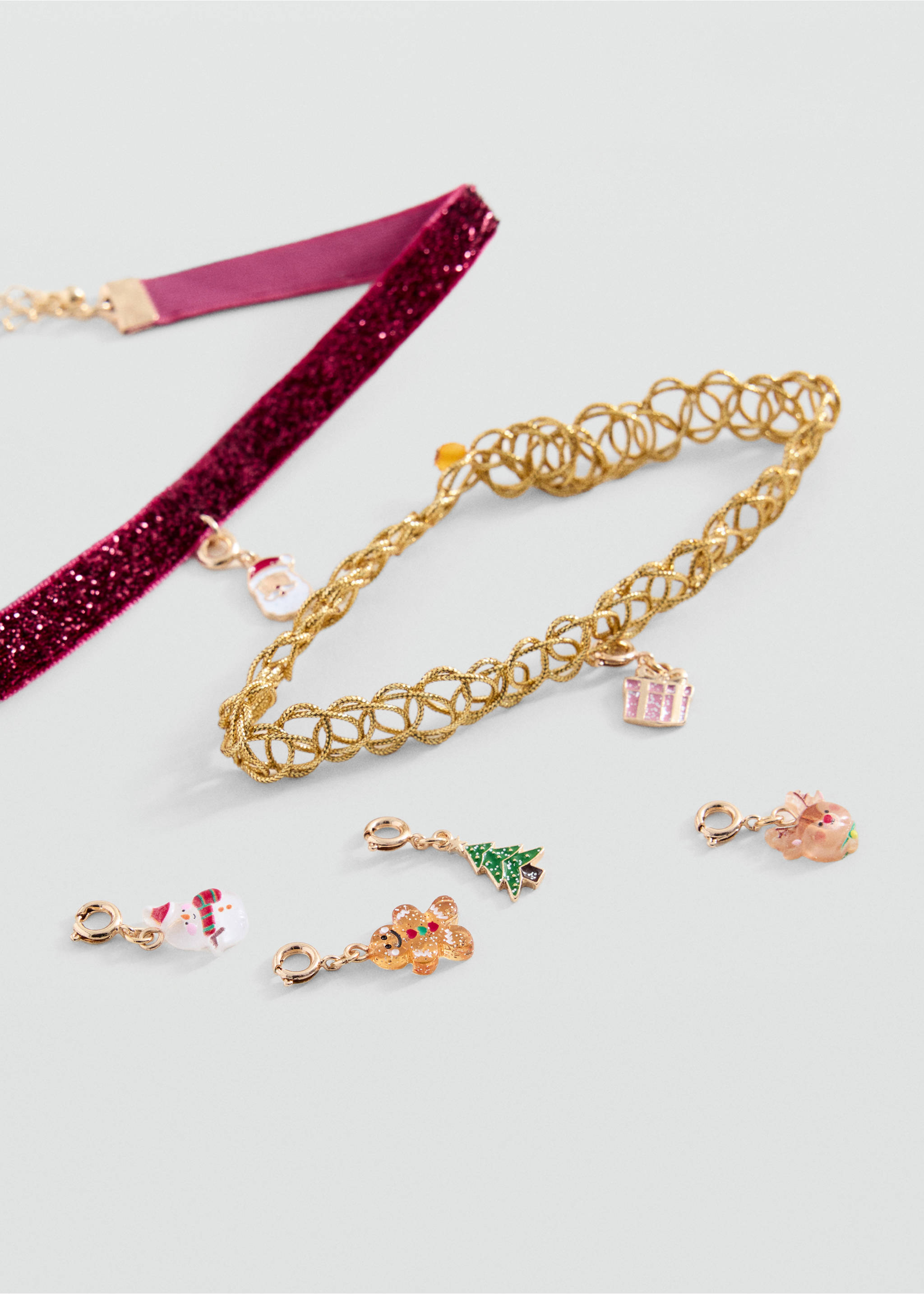 NECKLACE CXMASS - Plan moyen, Or. Ref: 37029219-00.