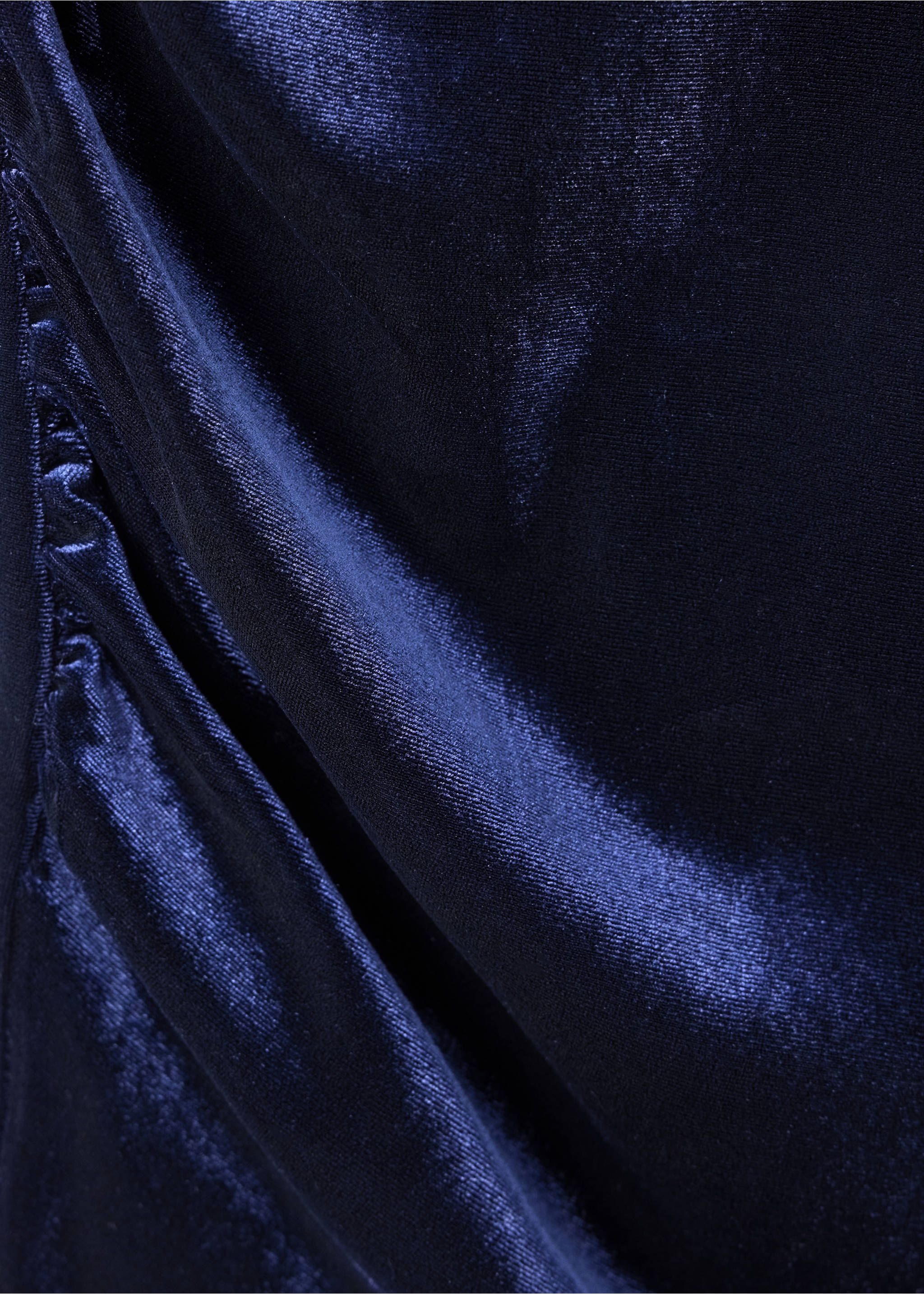 Close-up of navy blue velvet fabric texture., Navy. Ref: 37029222-00.