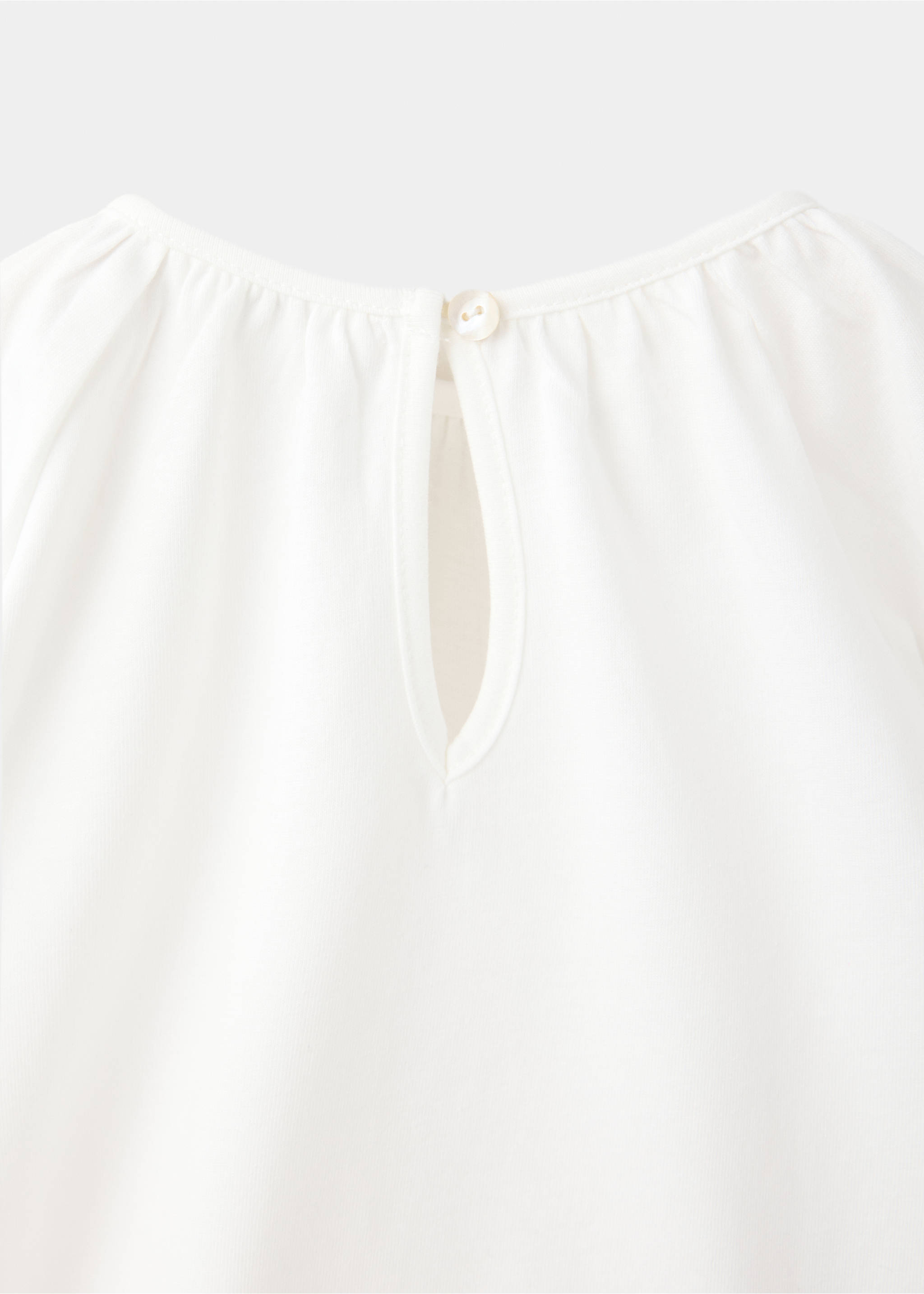 White kids' t-shirt back with buttoned keyhole detail., Off White. Ref: 37029223-00.