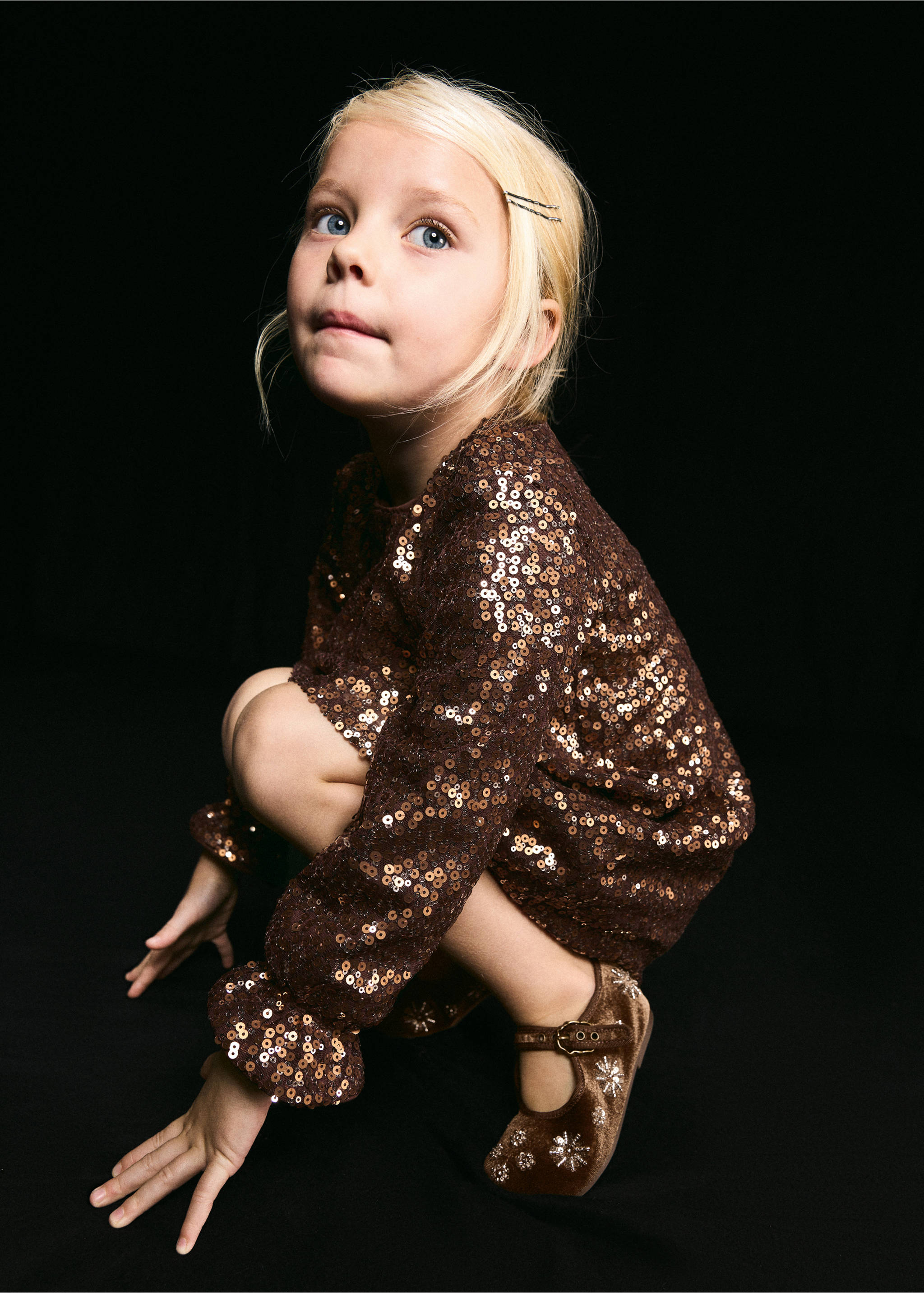 Brown velvet Mary Jane shoes with embroidered details, worn by a child., Medium Brown. Ref: 37029230-00.