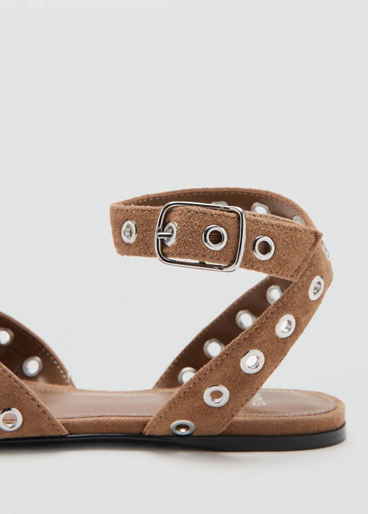 Leather sandals with eyelet straps — Sand