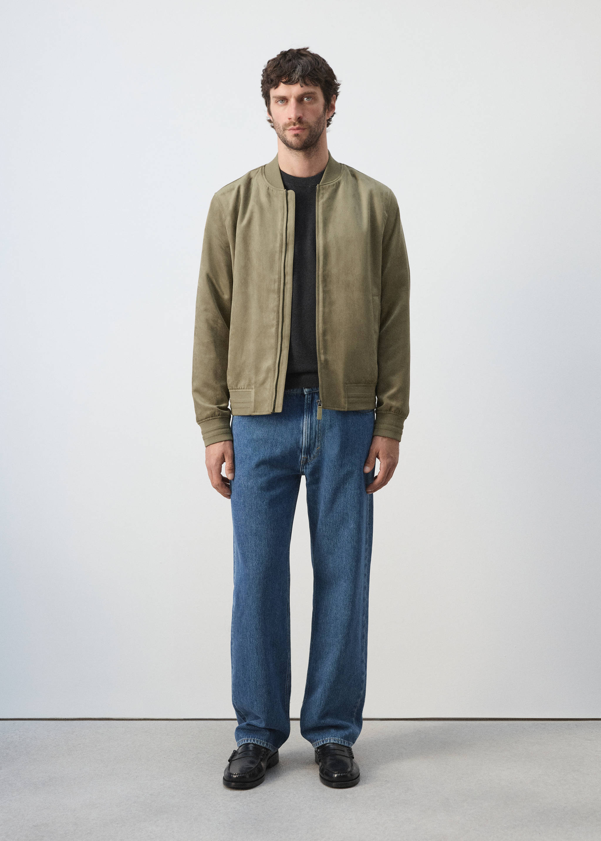 Chaqueta bomber efecto ante - Plano general