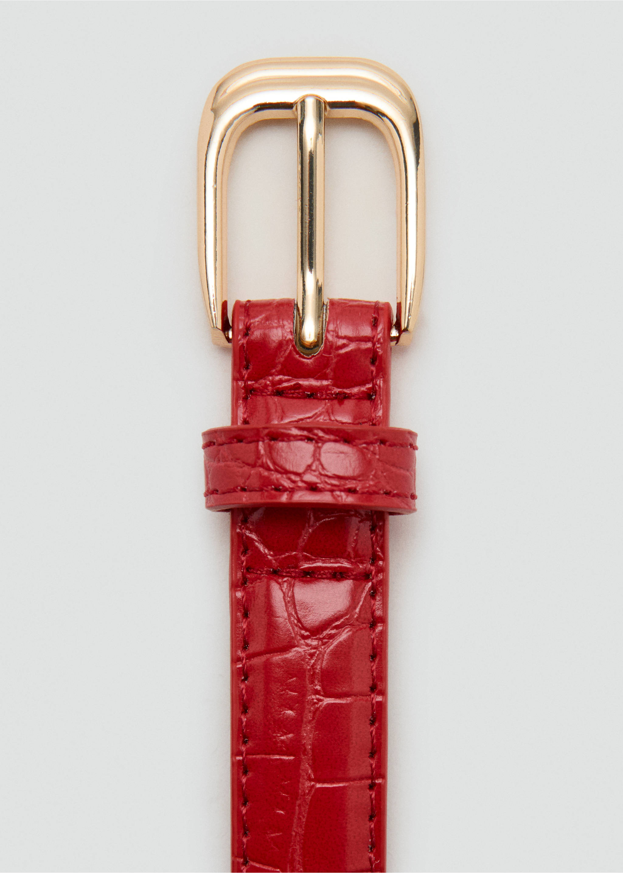 Thin faux crocodile leather belt - Details of the article 1, Red. Ref: 37031335-00.